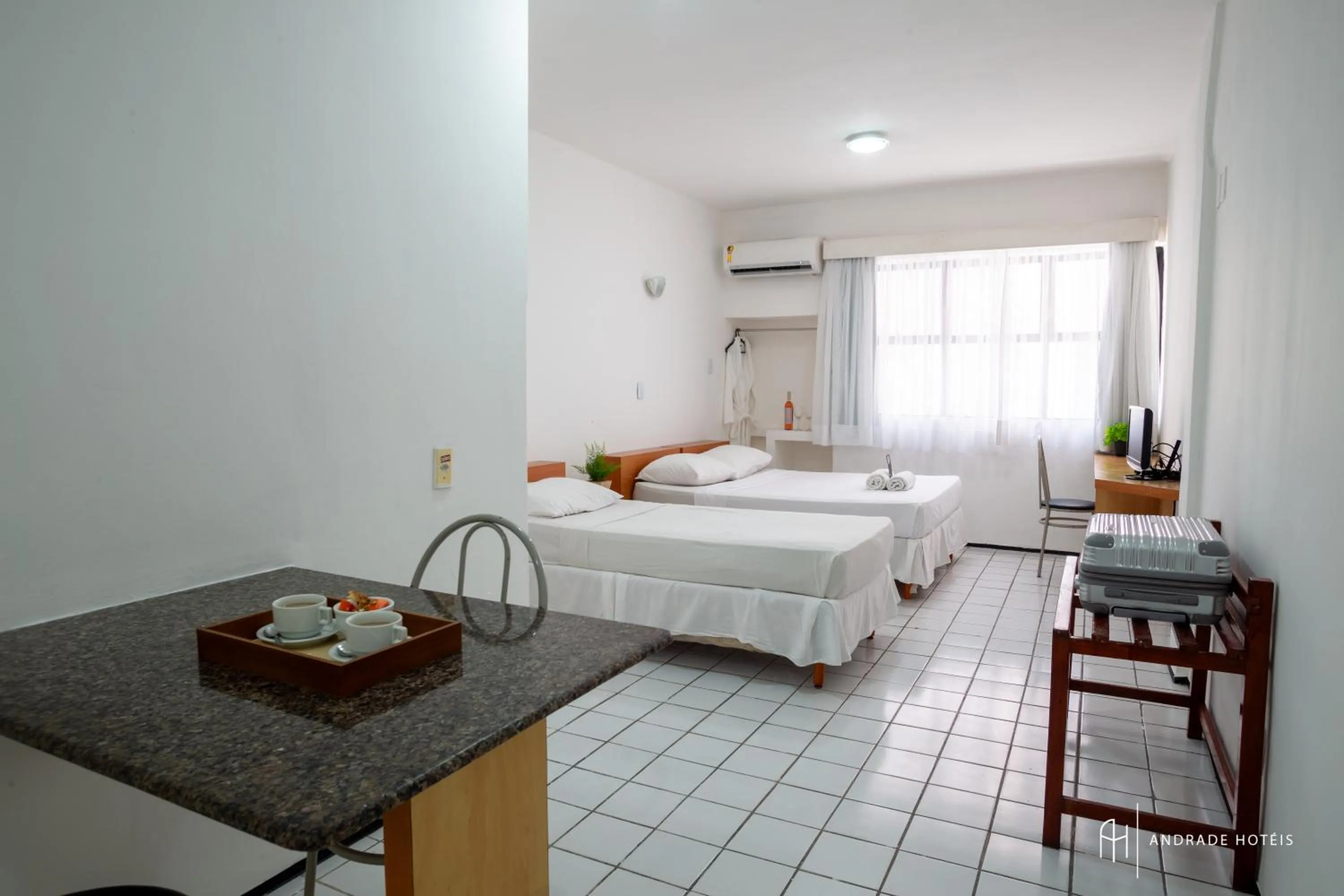 Photo of the whole room, Bed in Rede Andrade Coimbra