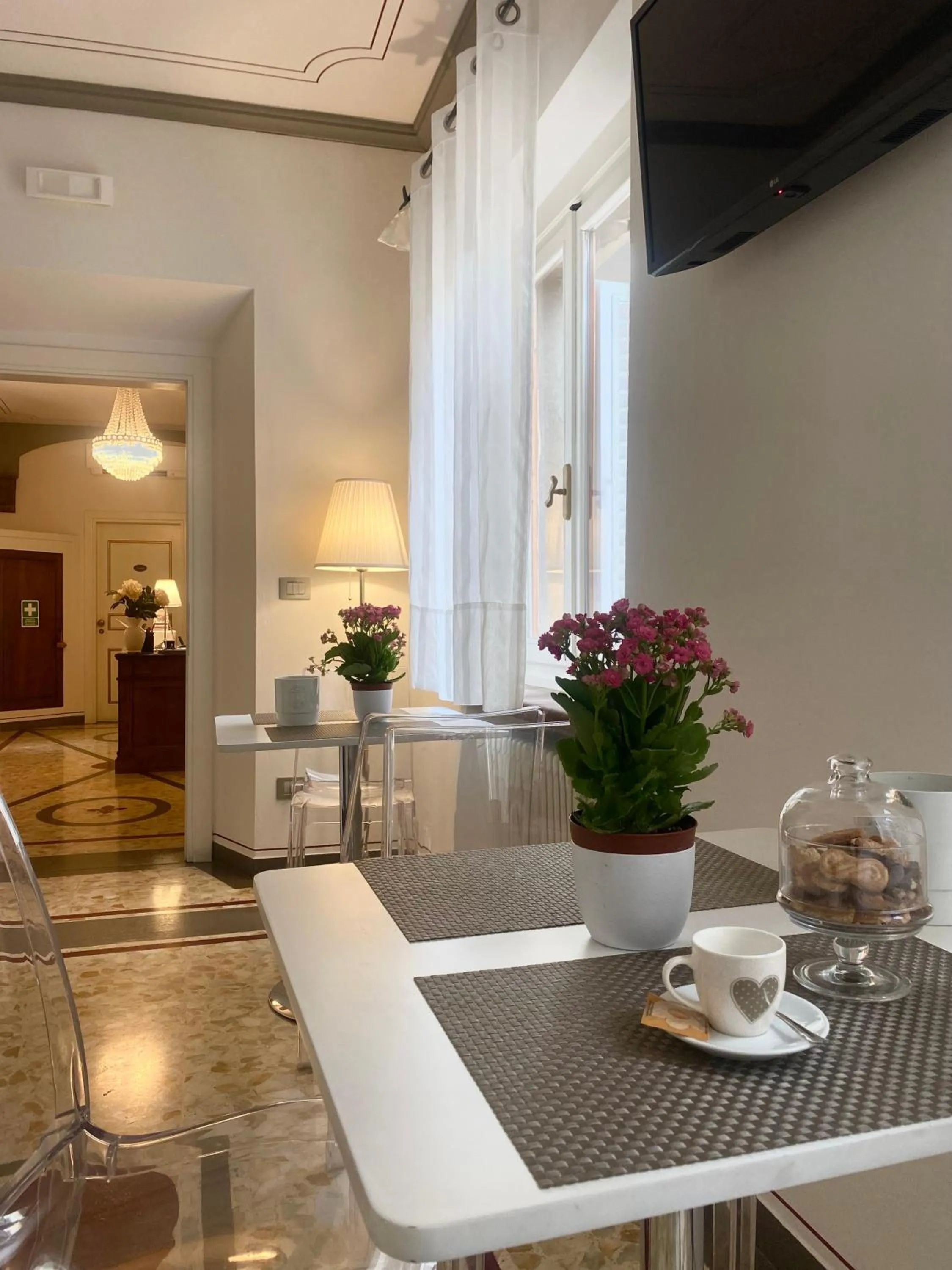 Breakfast in Palazzo Mari suite & rooms b&b