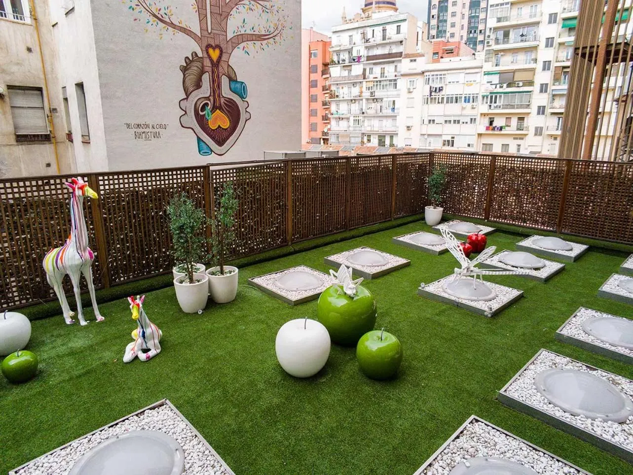 Patio in Apartosuites Jardines de Sabatini