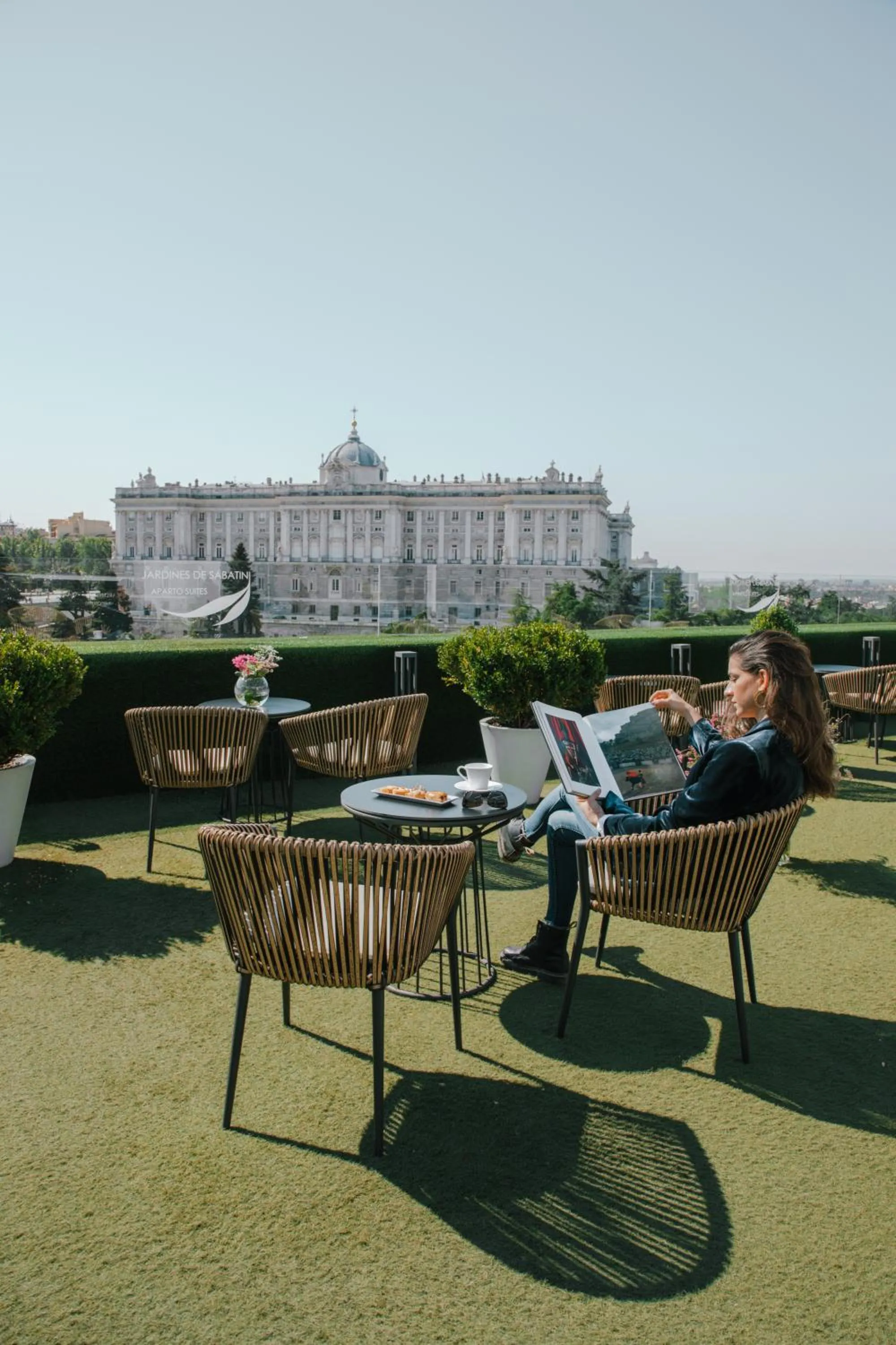 Balcony/Terrace in Apartosuites Jardines de Sabatini
