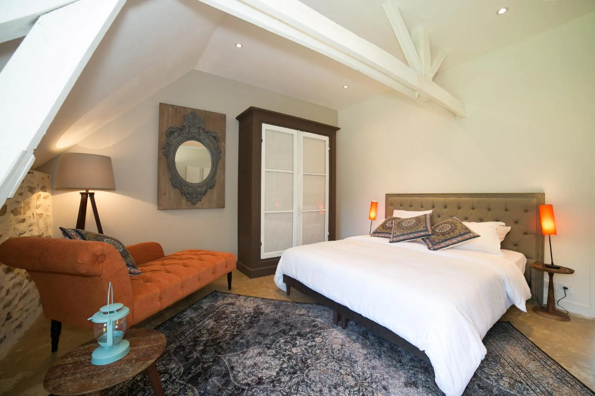 Bed in Les Dames de Nage