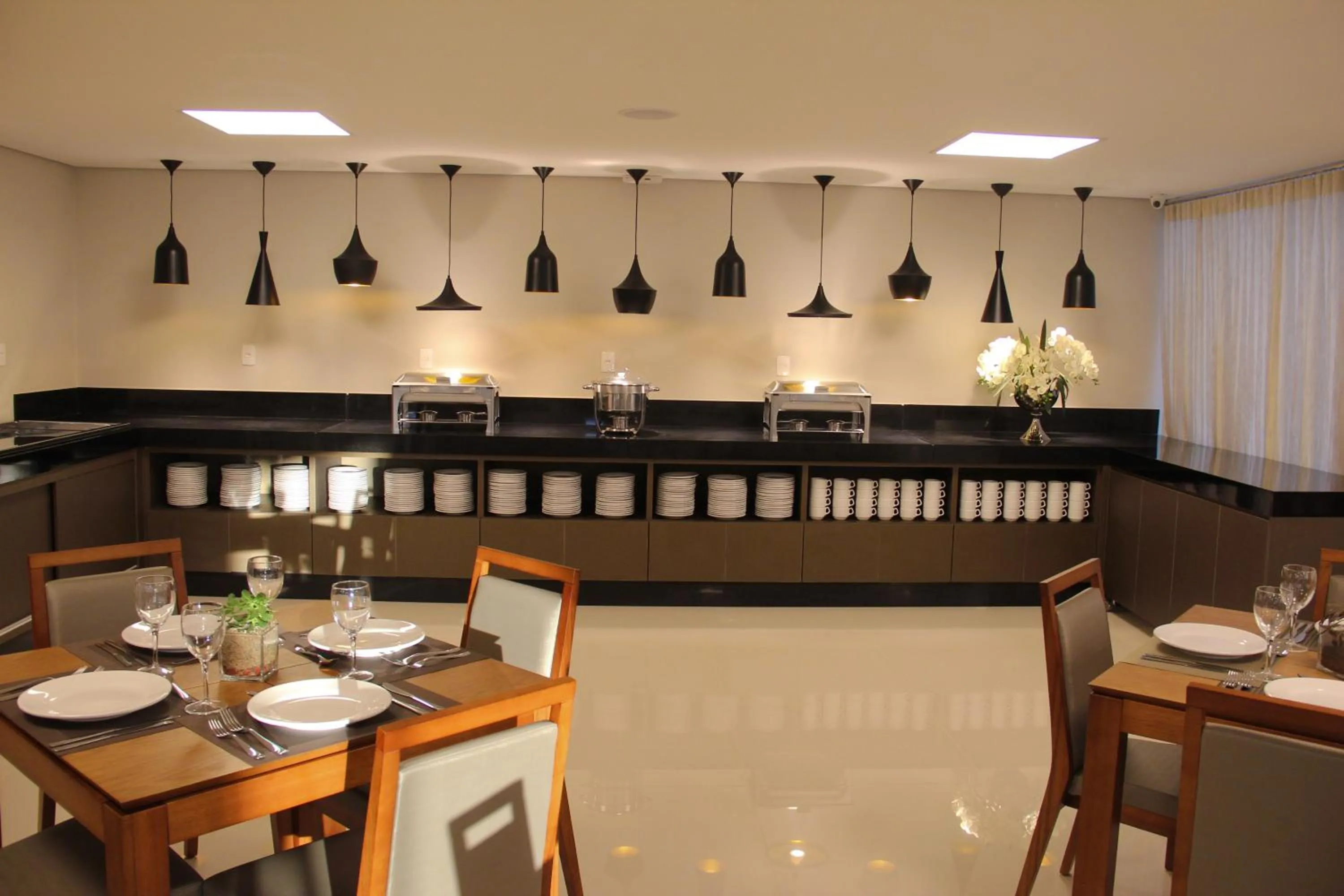 Restaurant/places to eat in Gran Park Hotel e Convenções