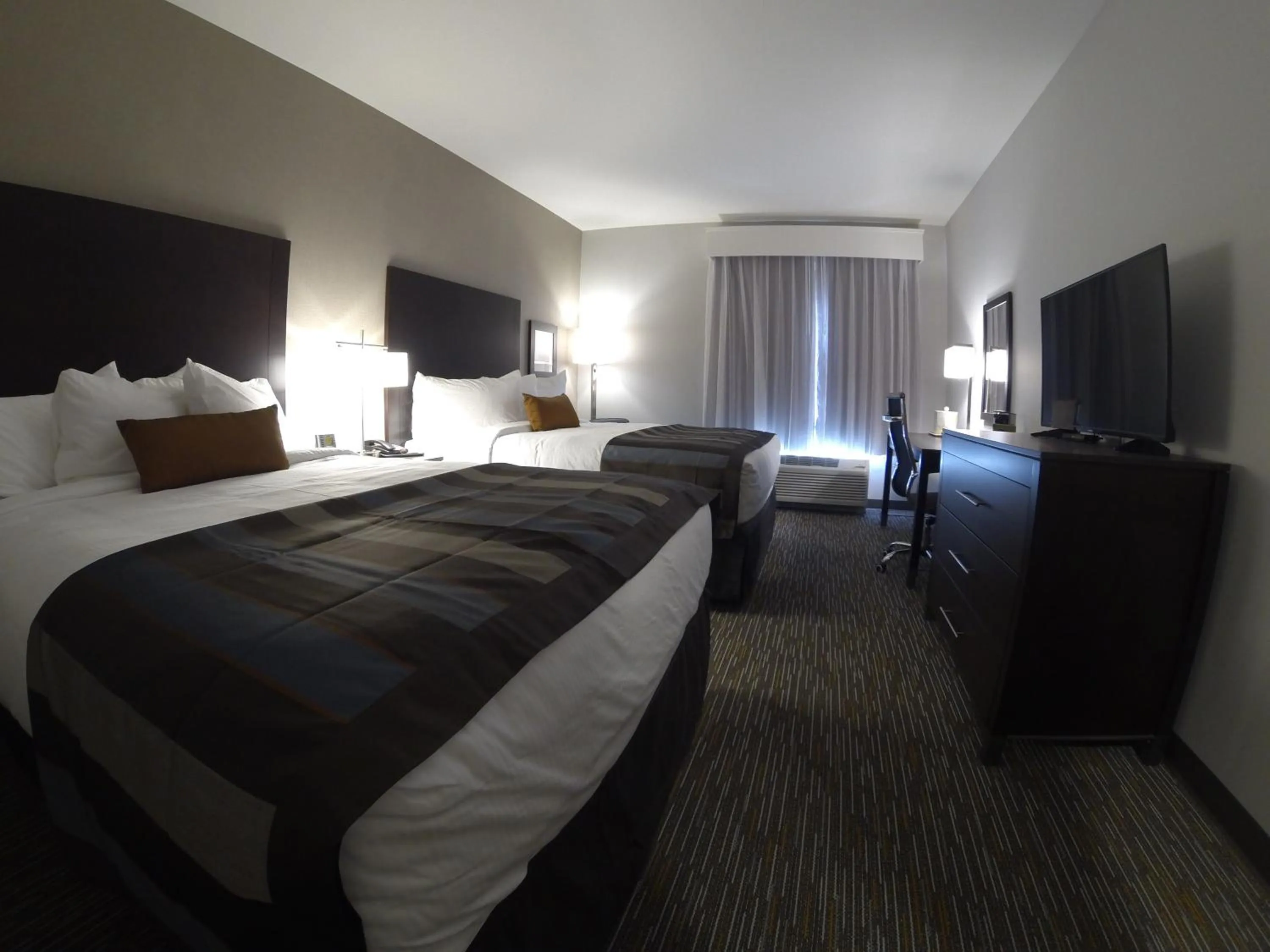 Bedroom, Bed in Wingate by Wyndham Loveland Johnstown