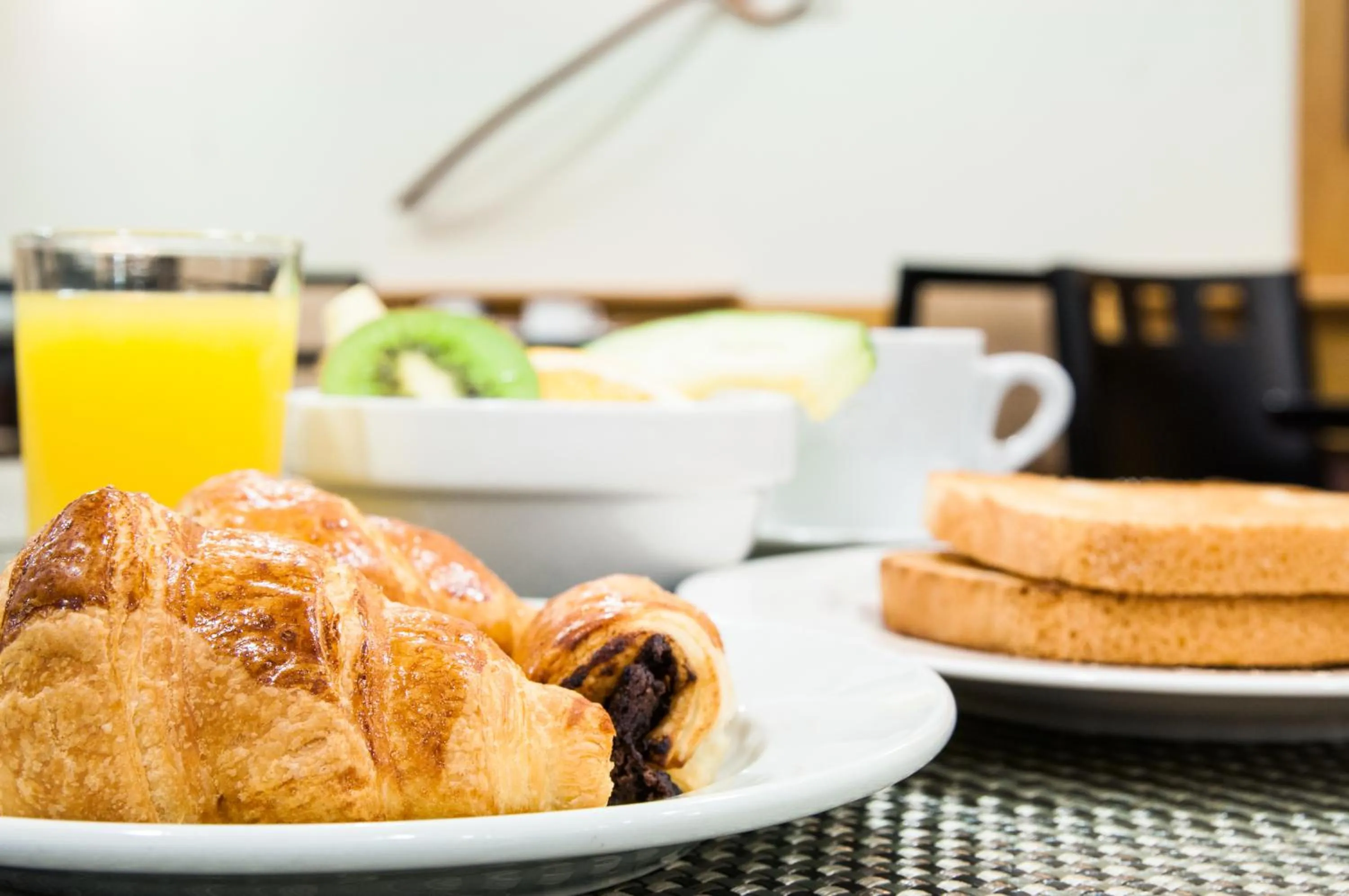 Continental breakfast in Hotel Balneario Areatza Nº 01224