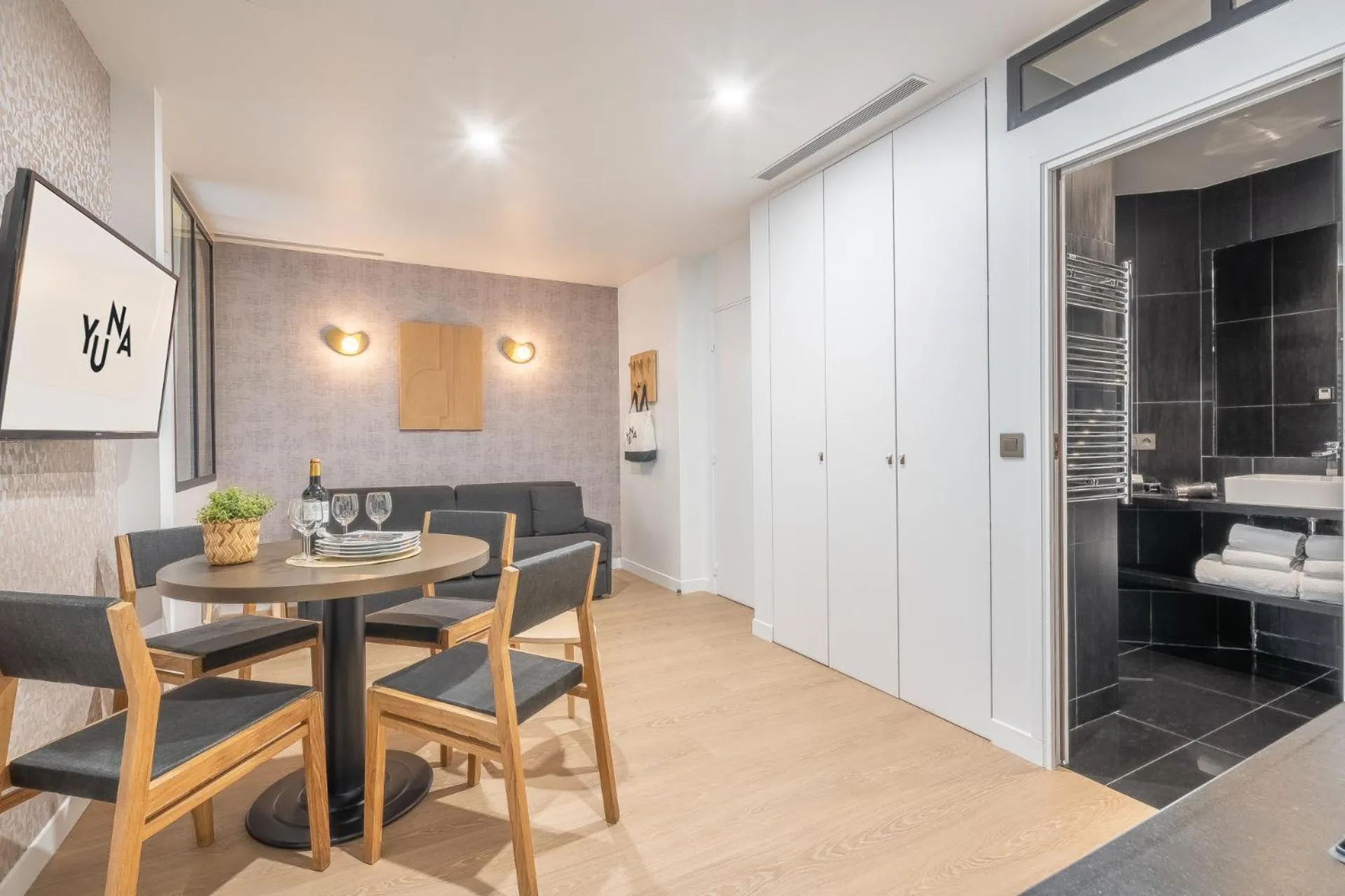 Living room in Yuna Les Halles - Serviced Apartments