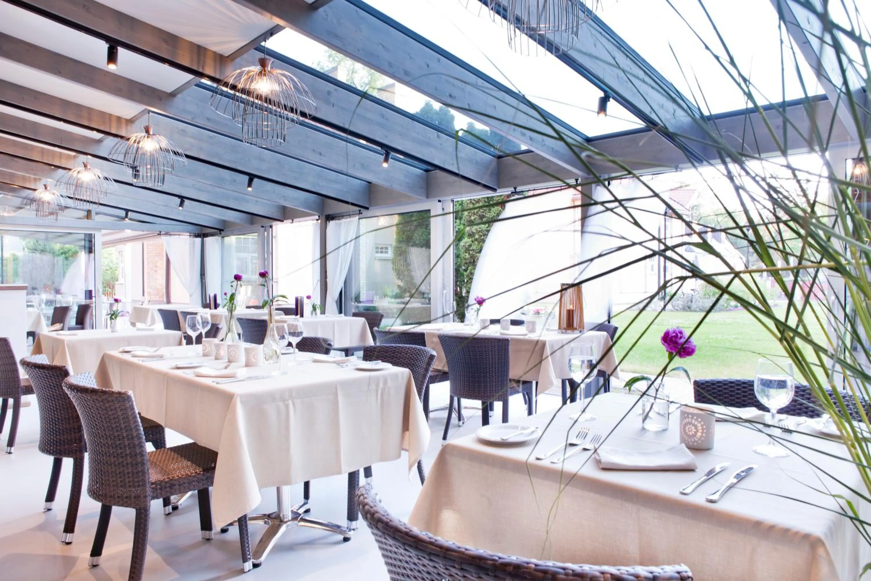 Restaurant/places to eat in Apartamenti Kurshi