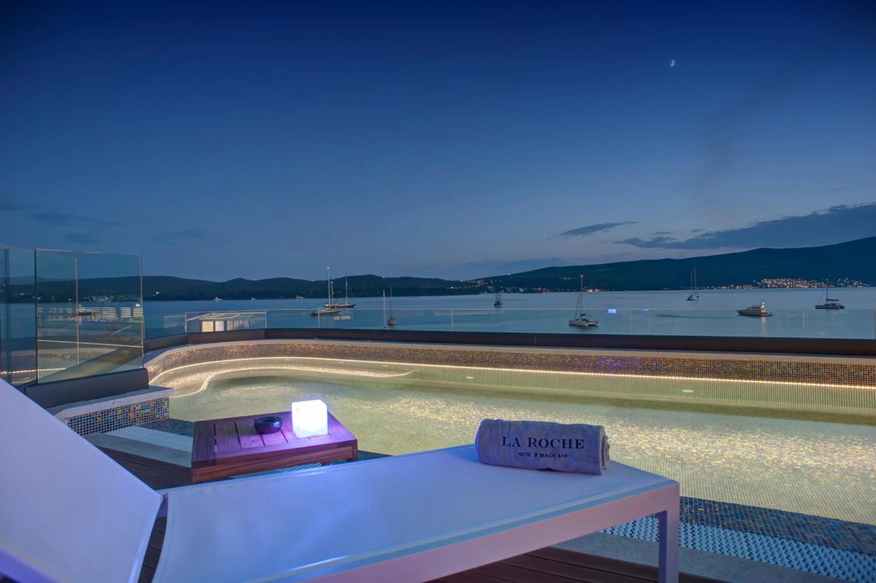 Night in Boutique Hotel La Roche