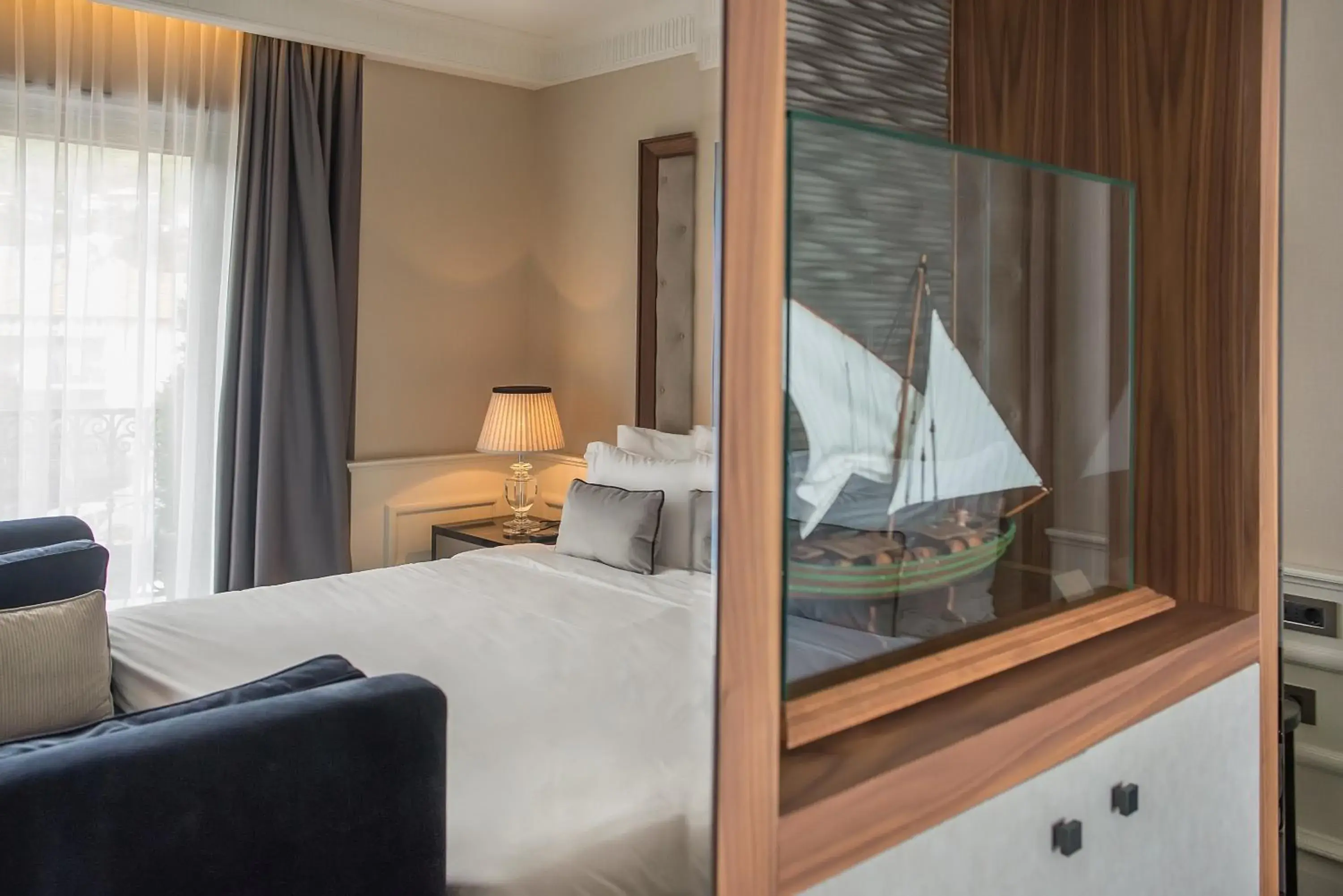 Deluxe Double Room with Sea View in Boutique Hotel La Roche Deluxe Double Room with Sea View in Boutique Hotel La Roche