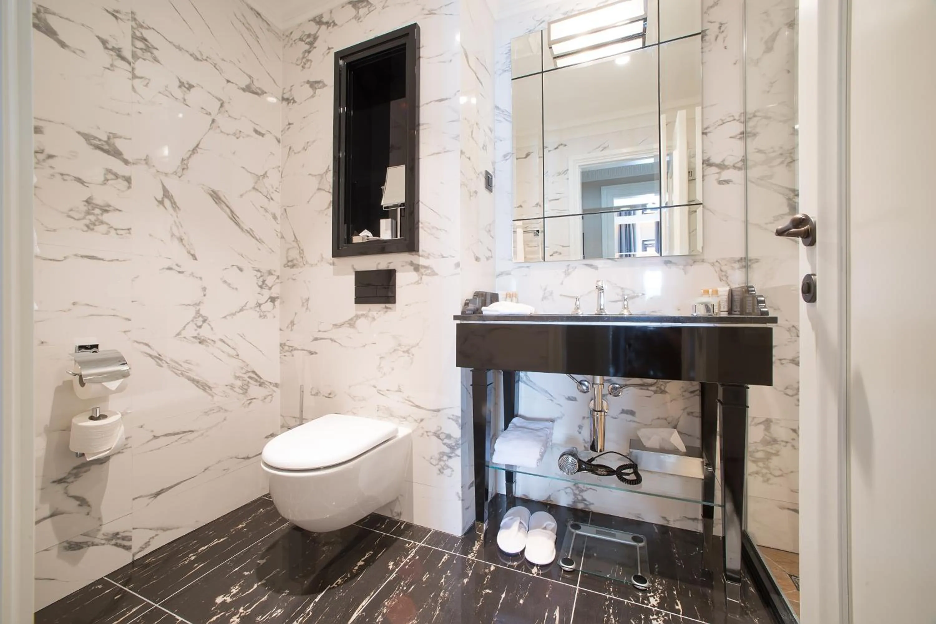 Bathroom in Boutique Hotel La Roche