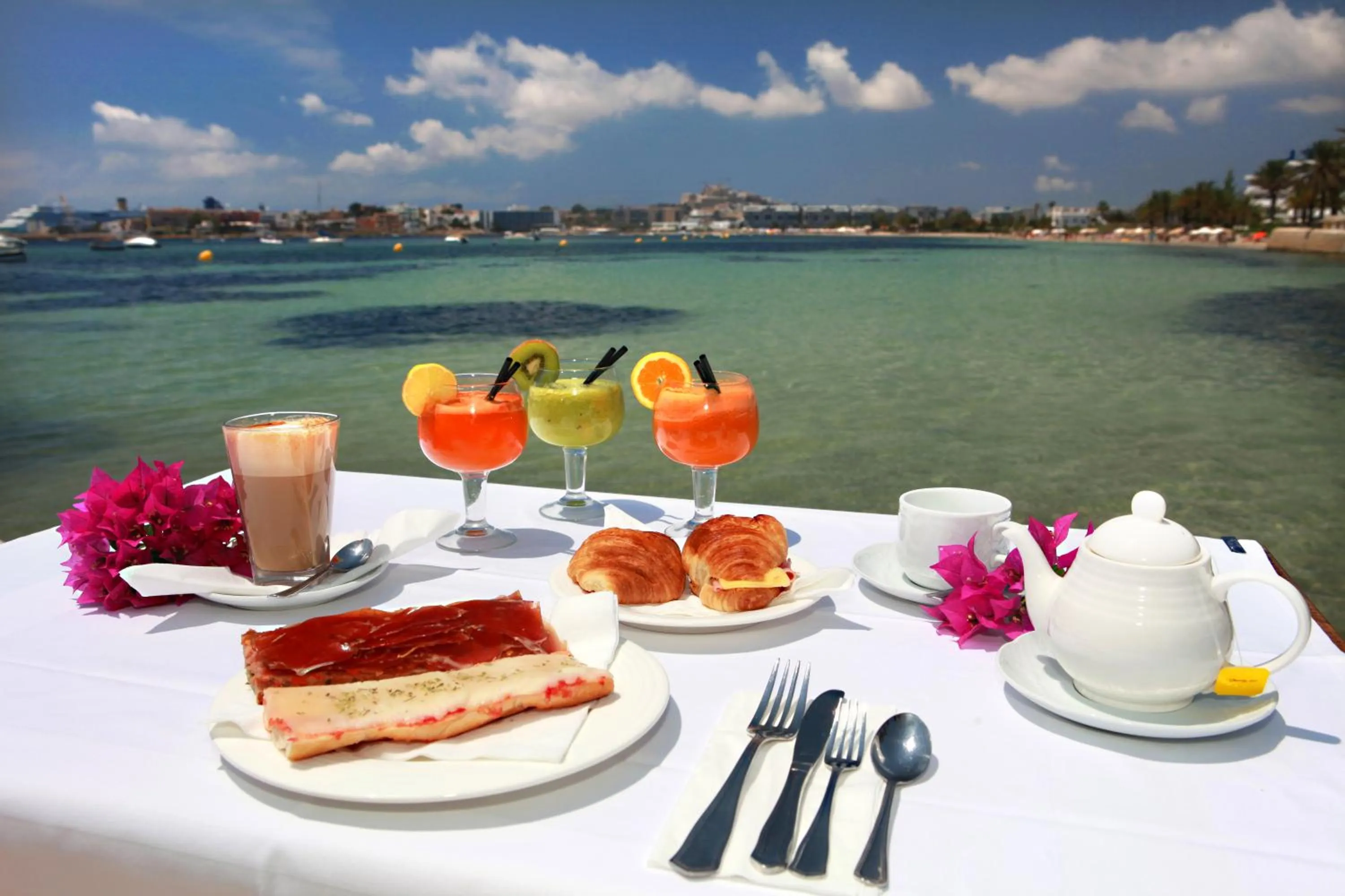 Food in Hotel Ses Figueres