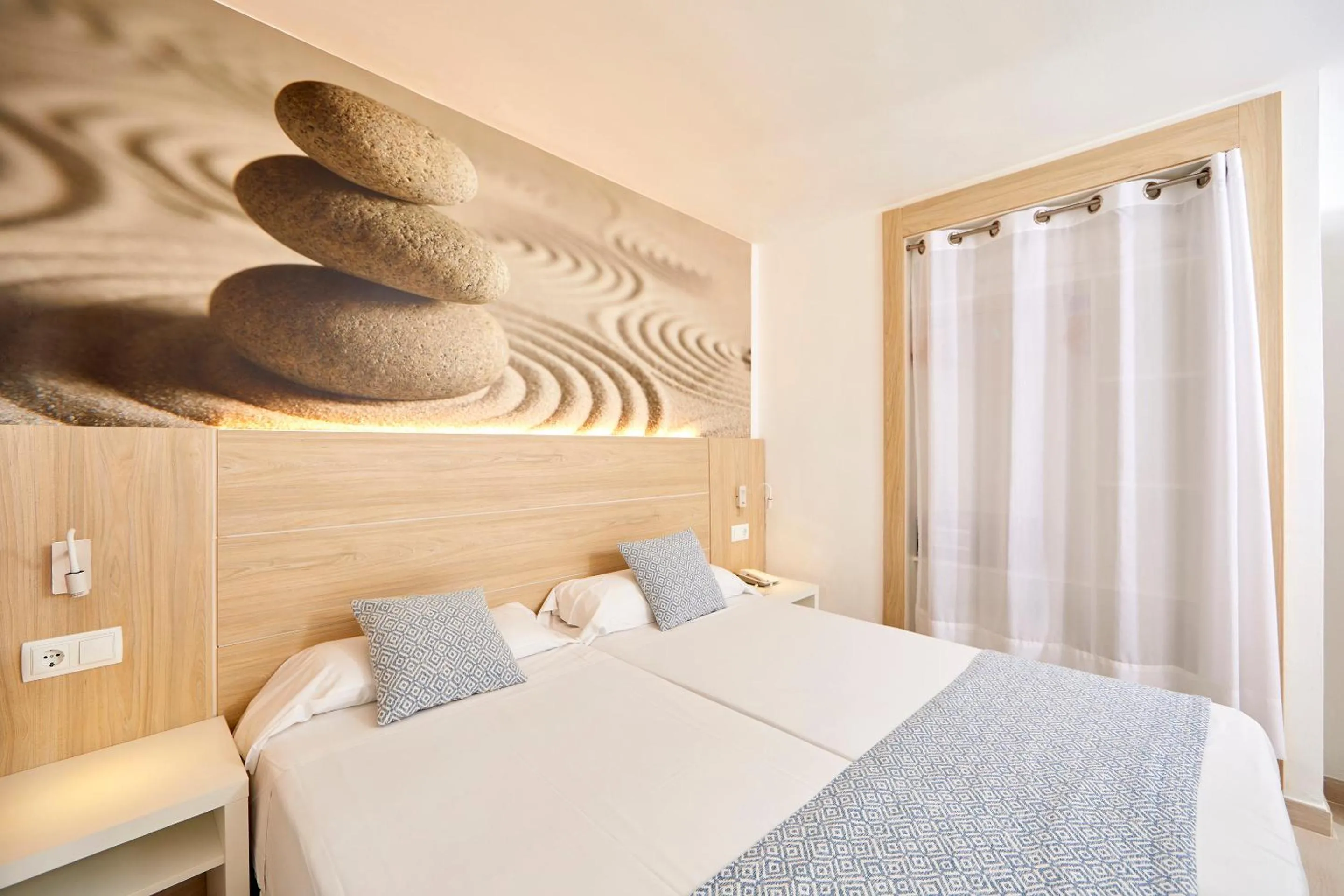 Bedroom, Bed in Sun Beach