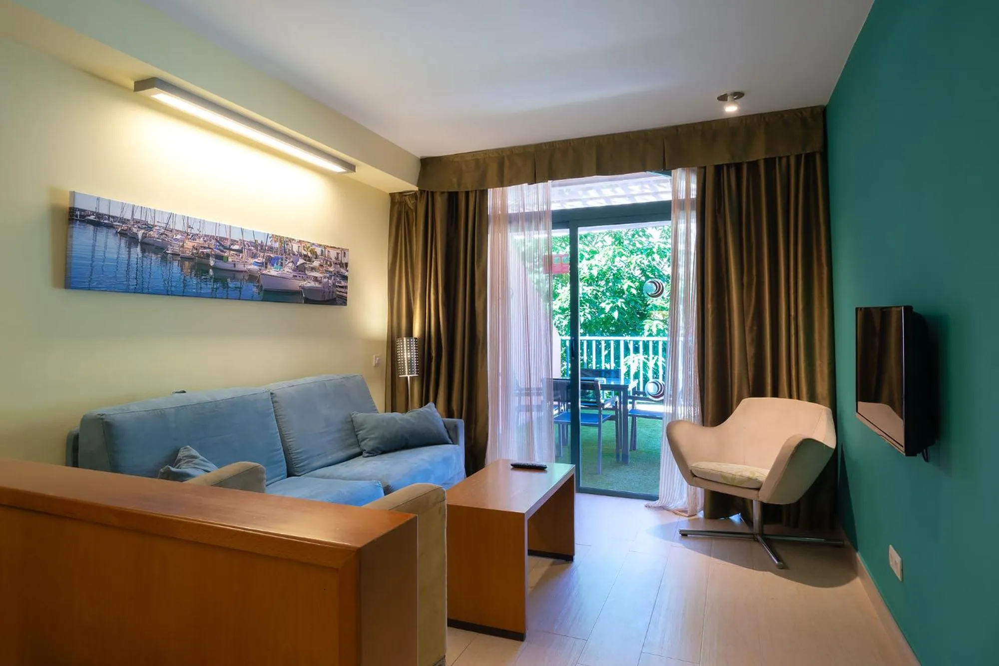 Toilet in Apartamentos Cordial Mogán Valle