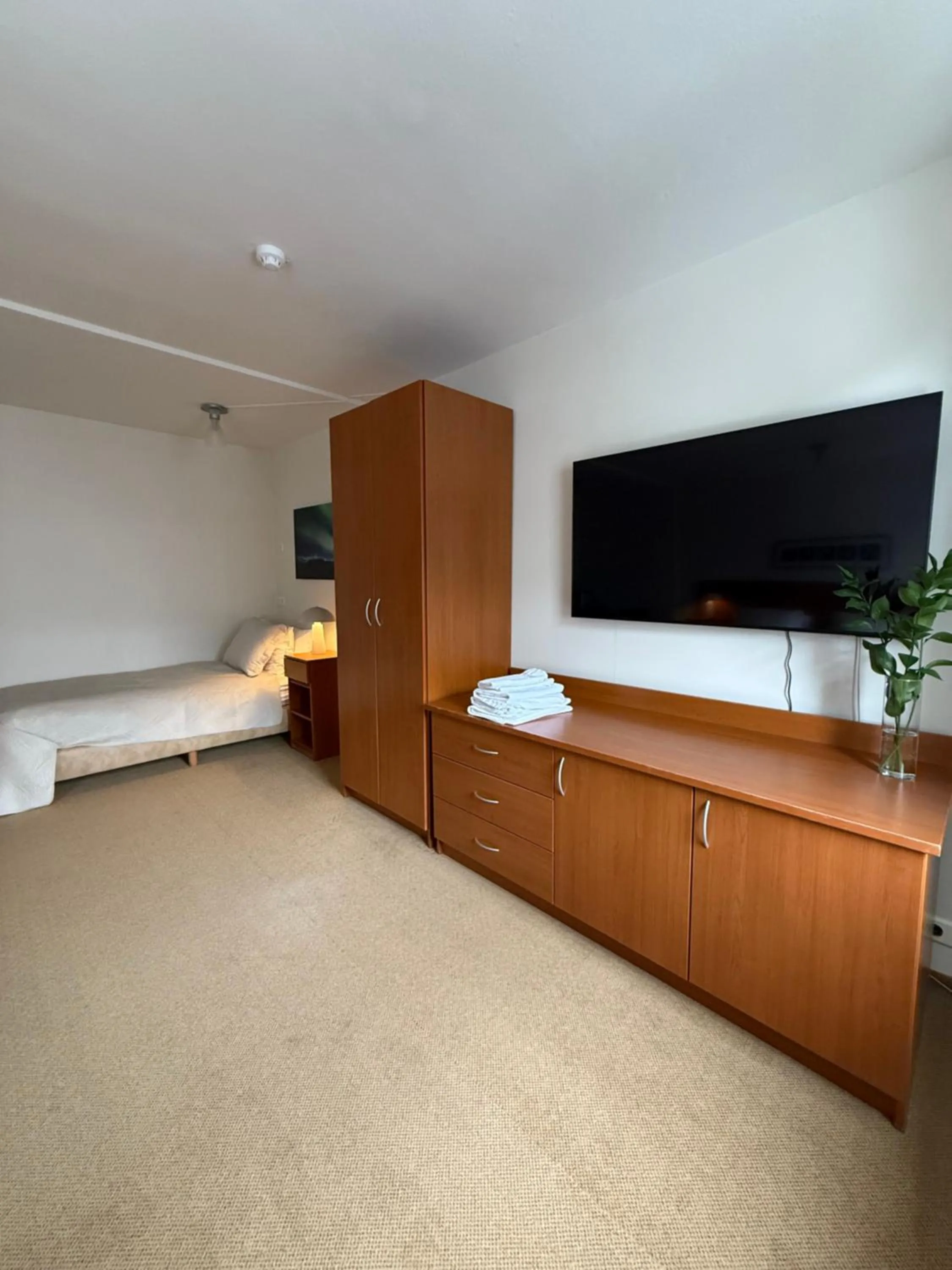 TV and multimedia, Bed in Hotel Vest Mar