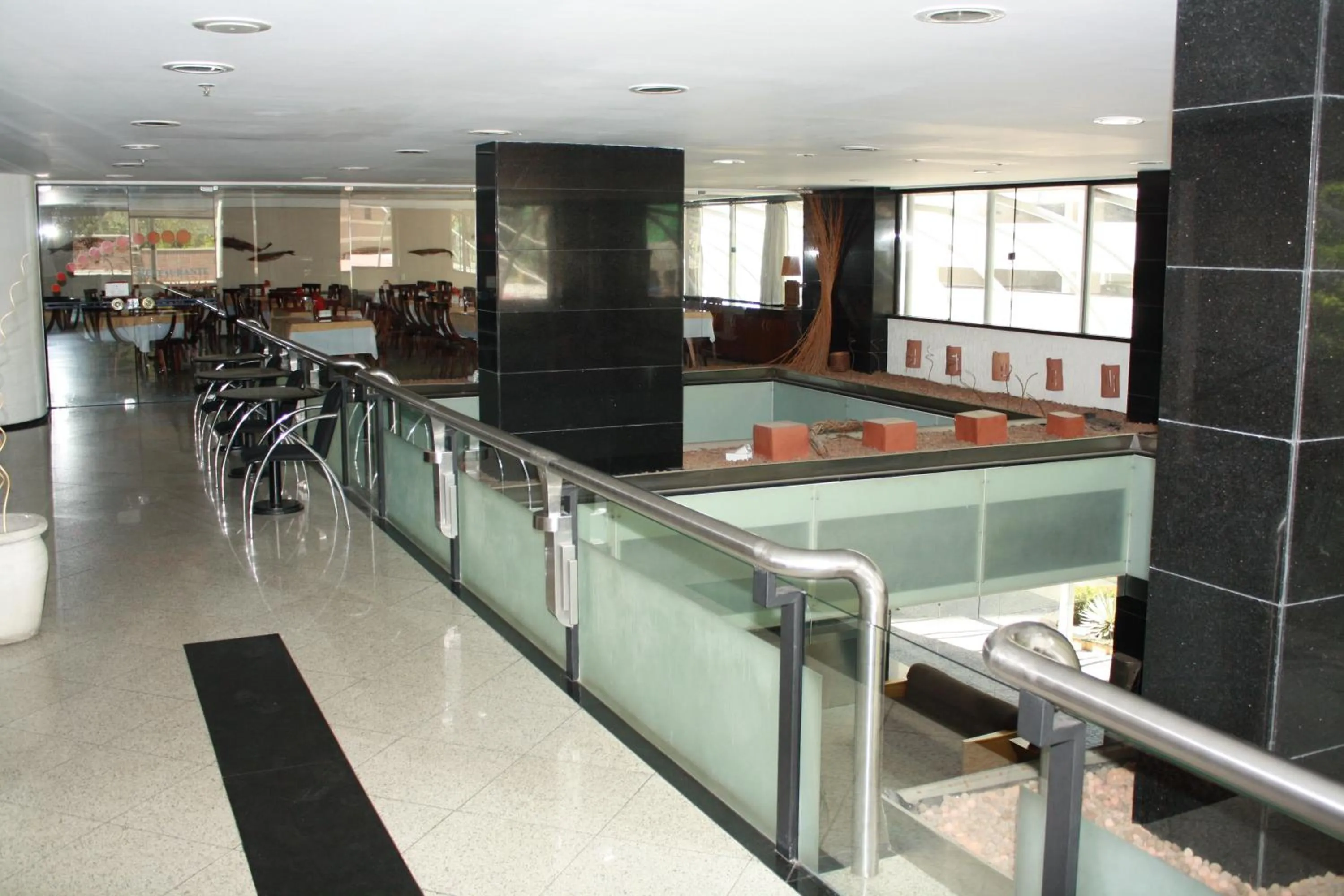 Restaurant/places to eat in Plaza Praia Suítes