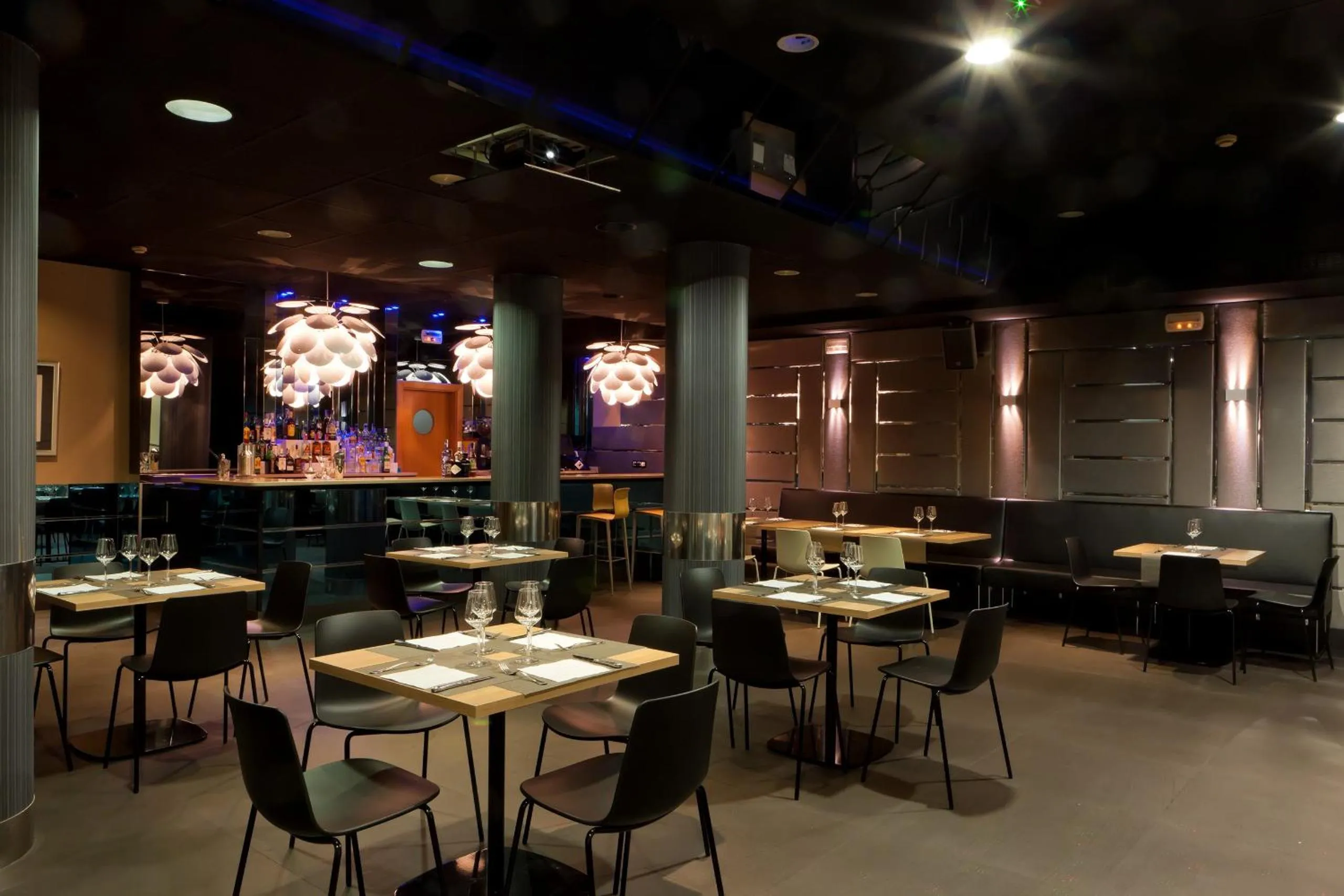 Communal lounge/ TV room in Hotel Aretxarte