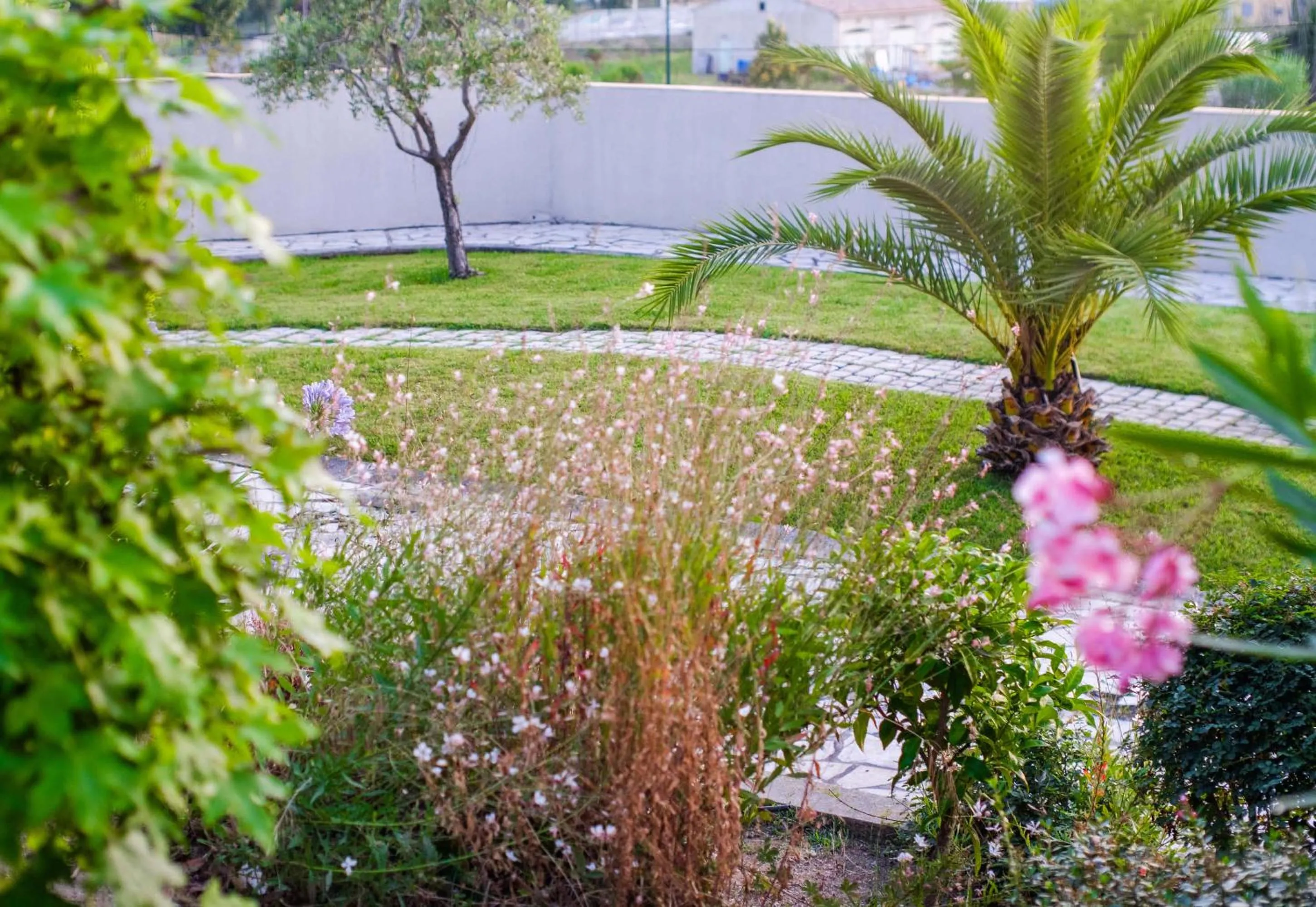 Garden view in B&B HOTEL Villeneuve Loubet Village