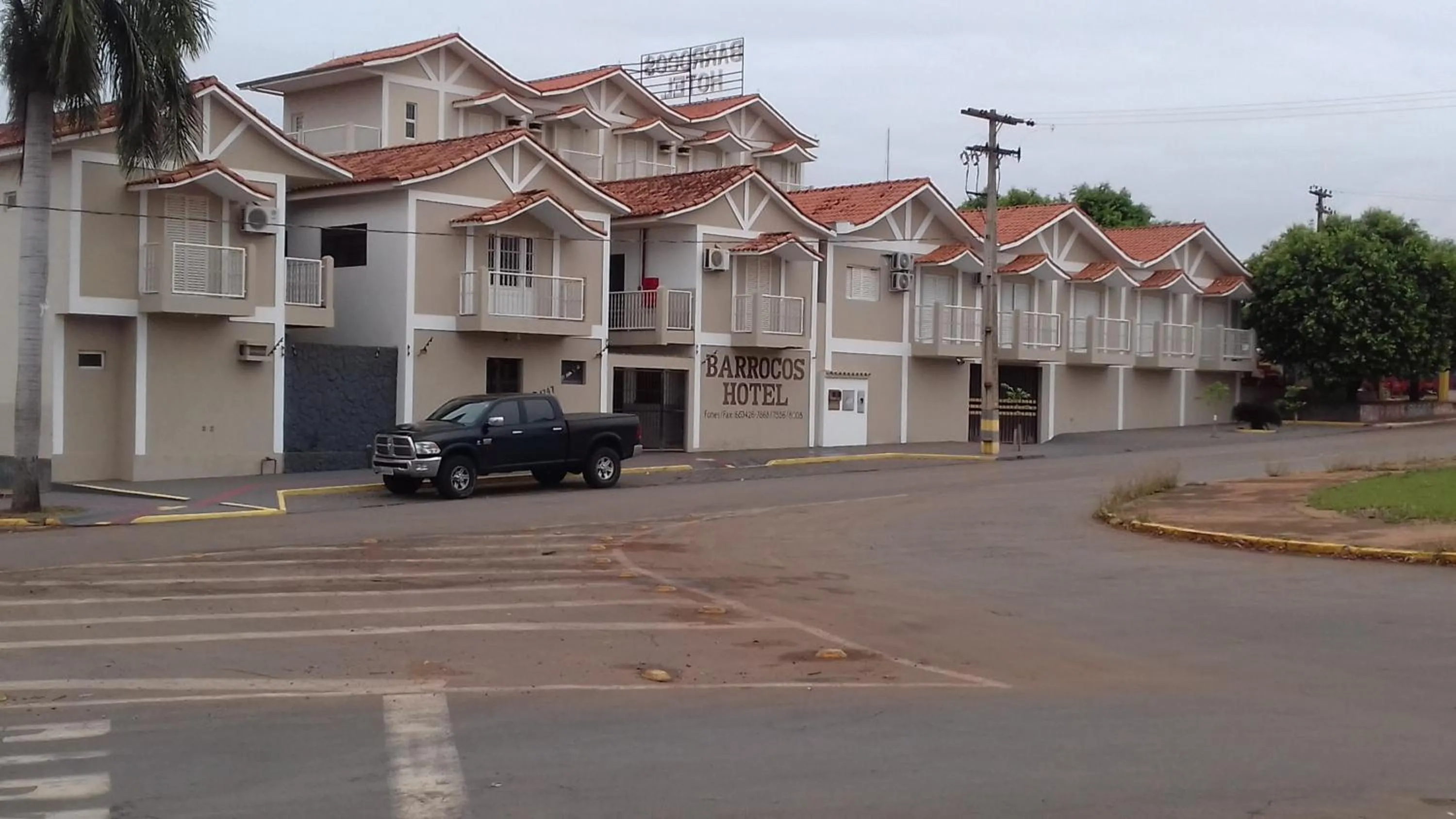 Facade/entrance in Barrocos Hotel