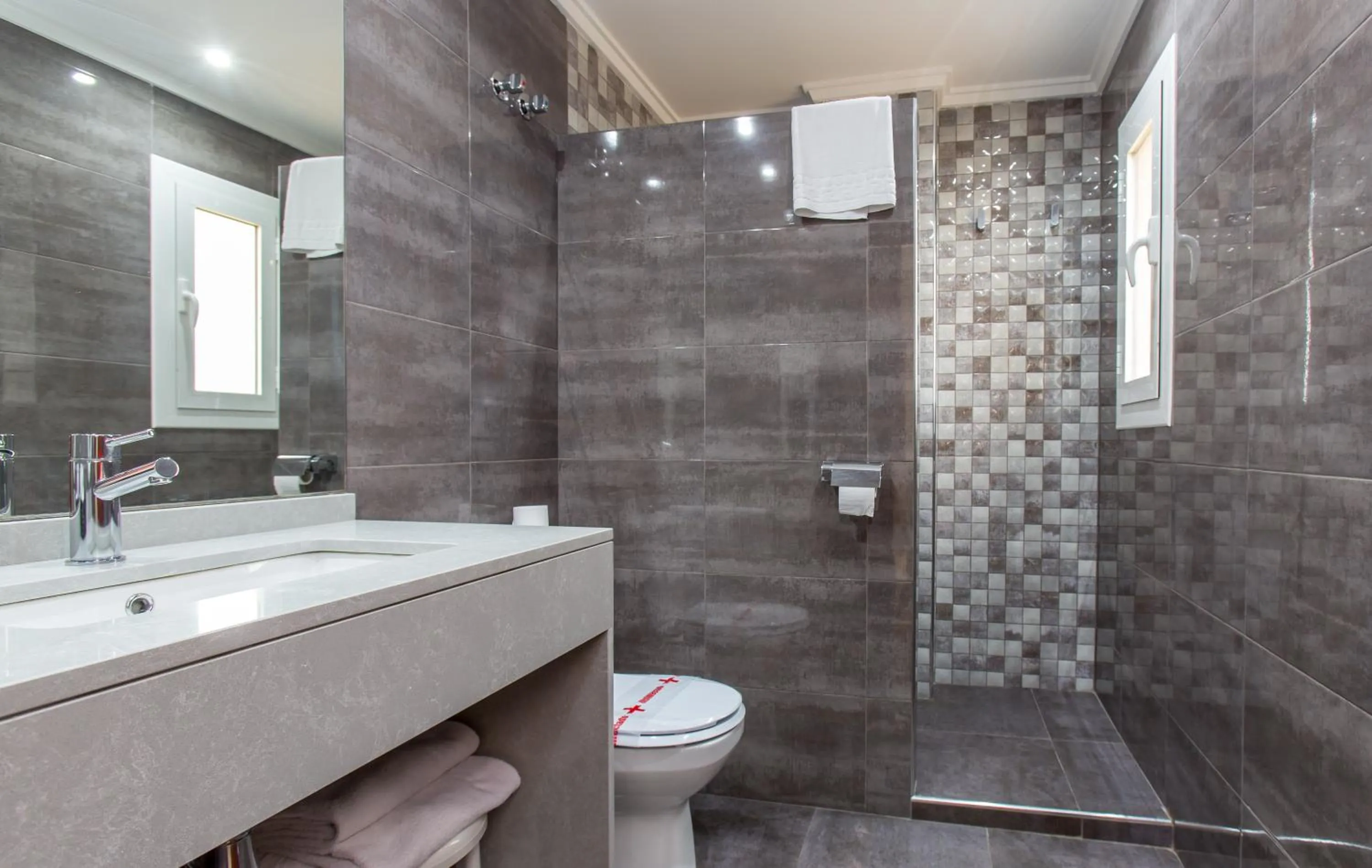 Bathroom in Hotel Olympia Ronda I