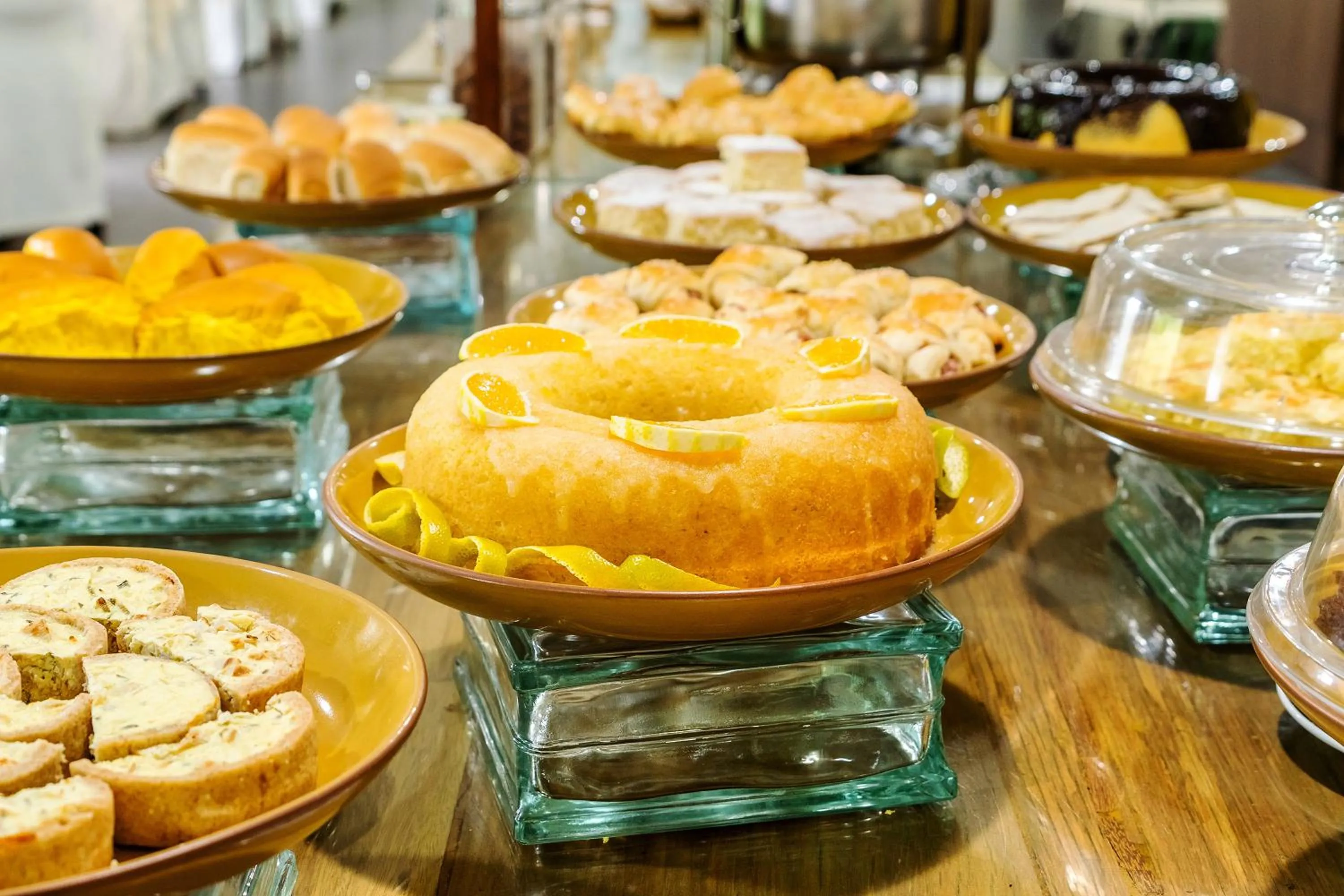 Breakfast in Alice Vitoria Hotel Arte by Nobile