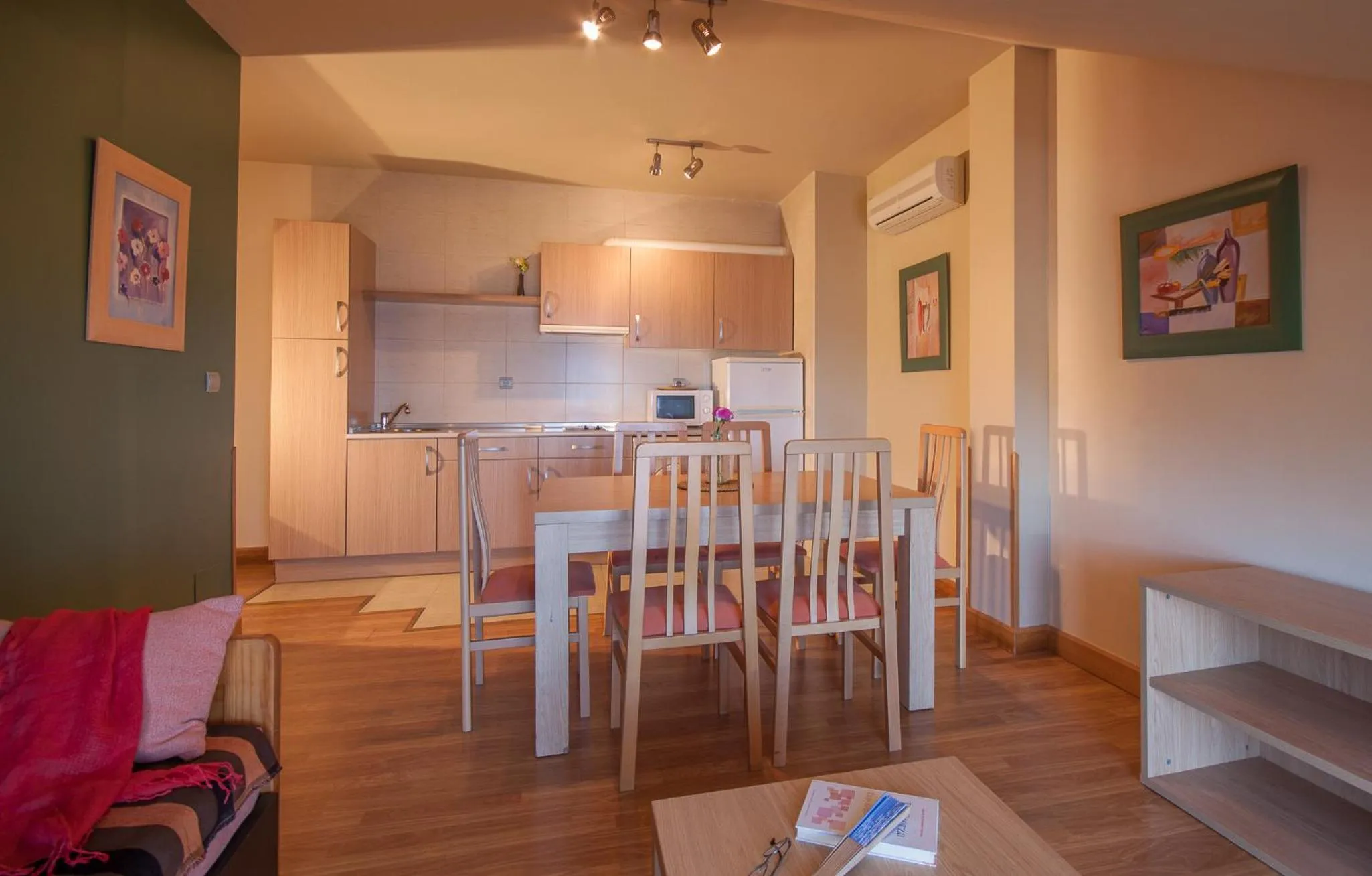 Dining area in Apartamentos Mar Comillas