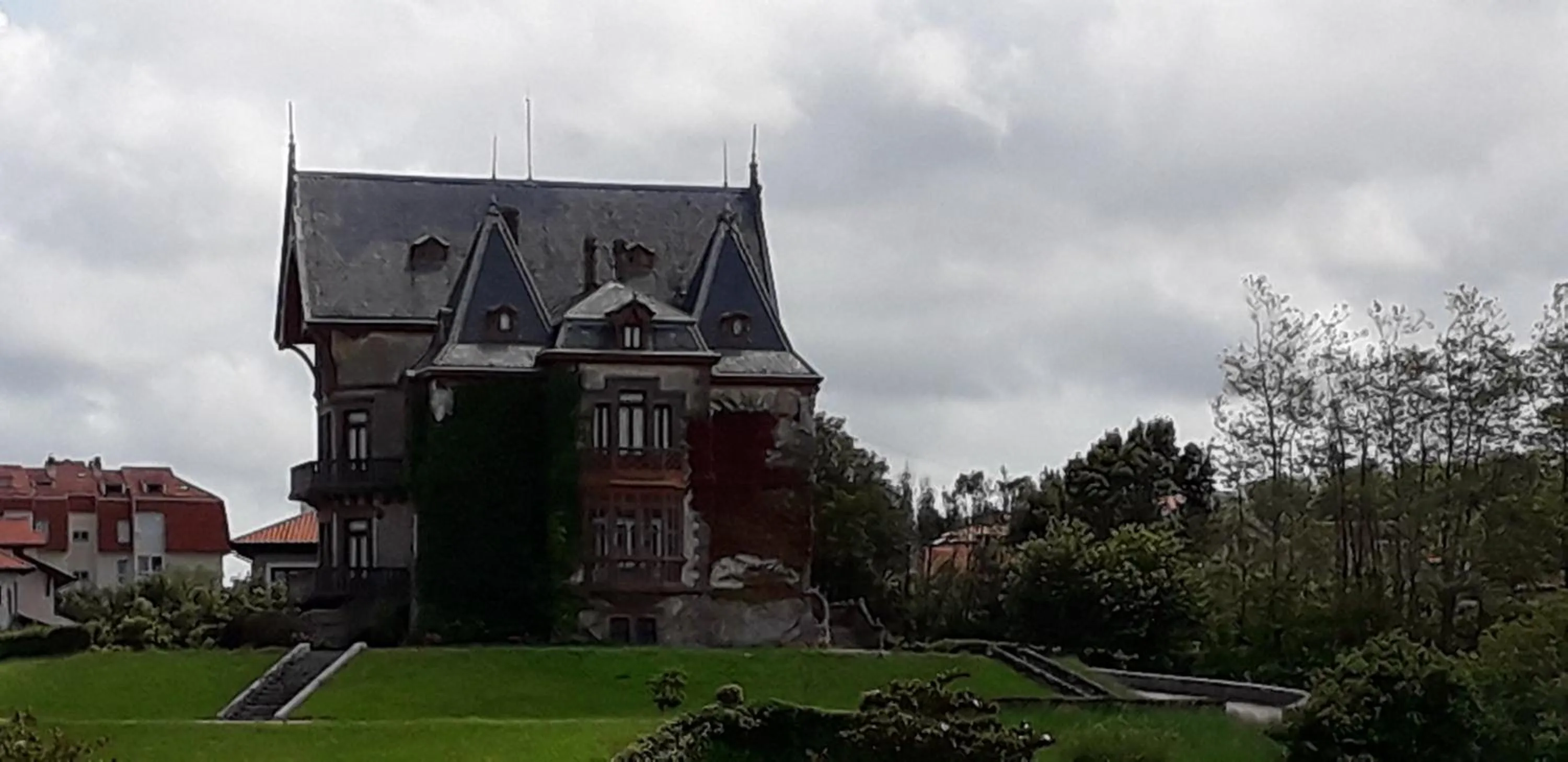 Nearby landmark in Apartamentos Mar Comillas