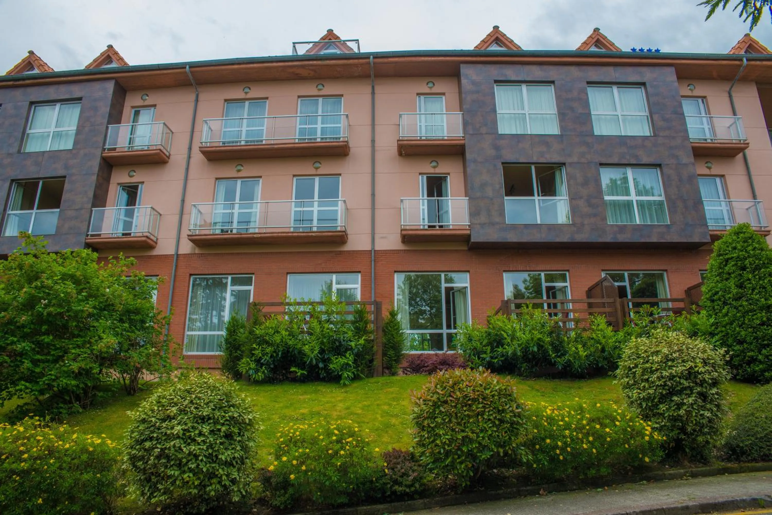 Property building in Apartamentos Mar Comillas