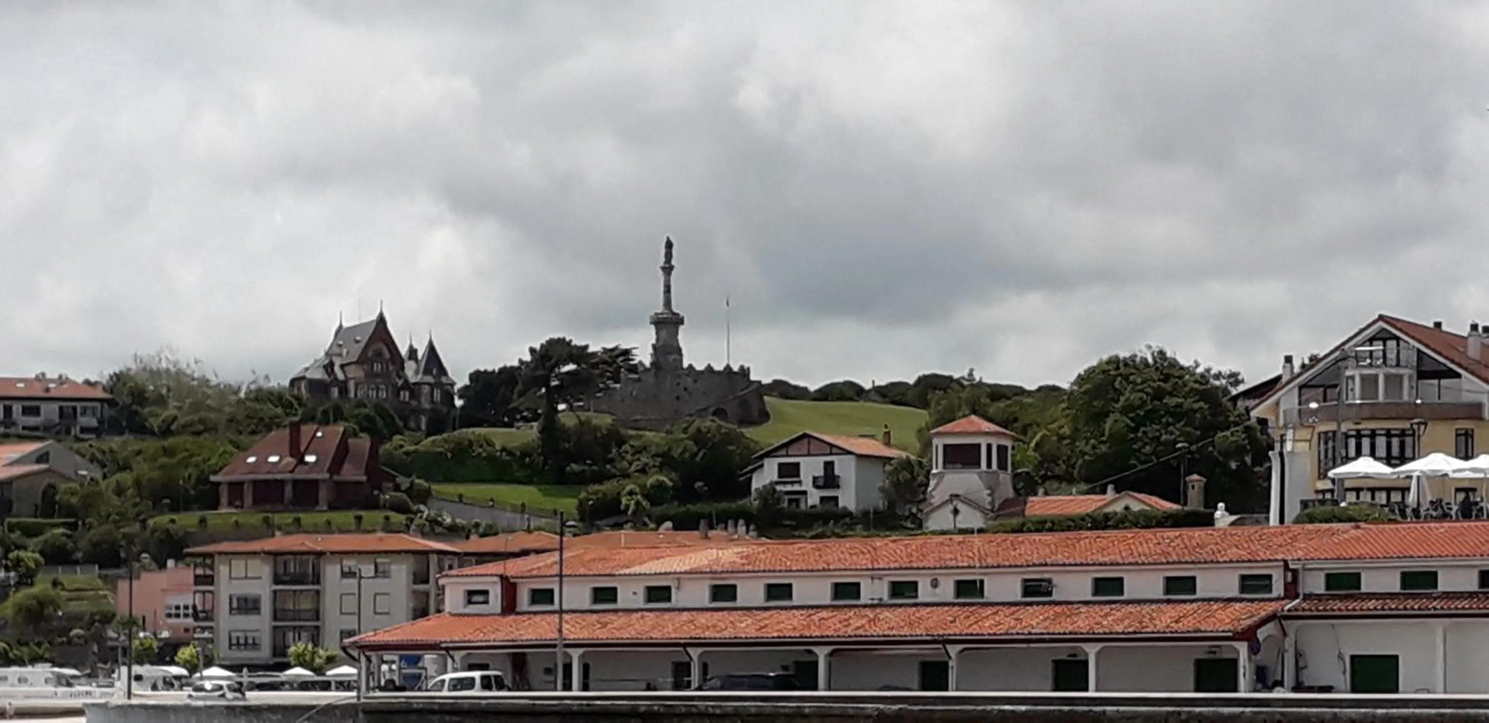 Nearby landmark in Apartamentos Mar Comillas