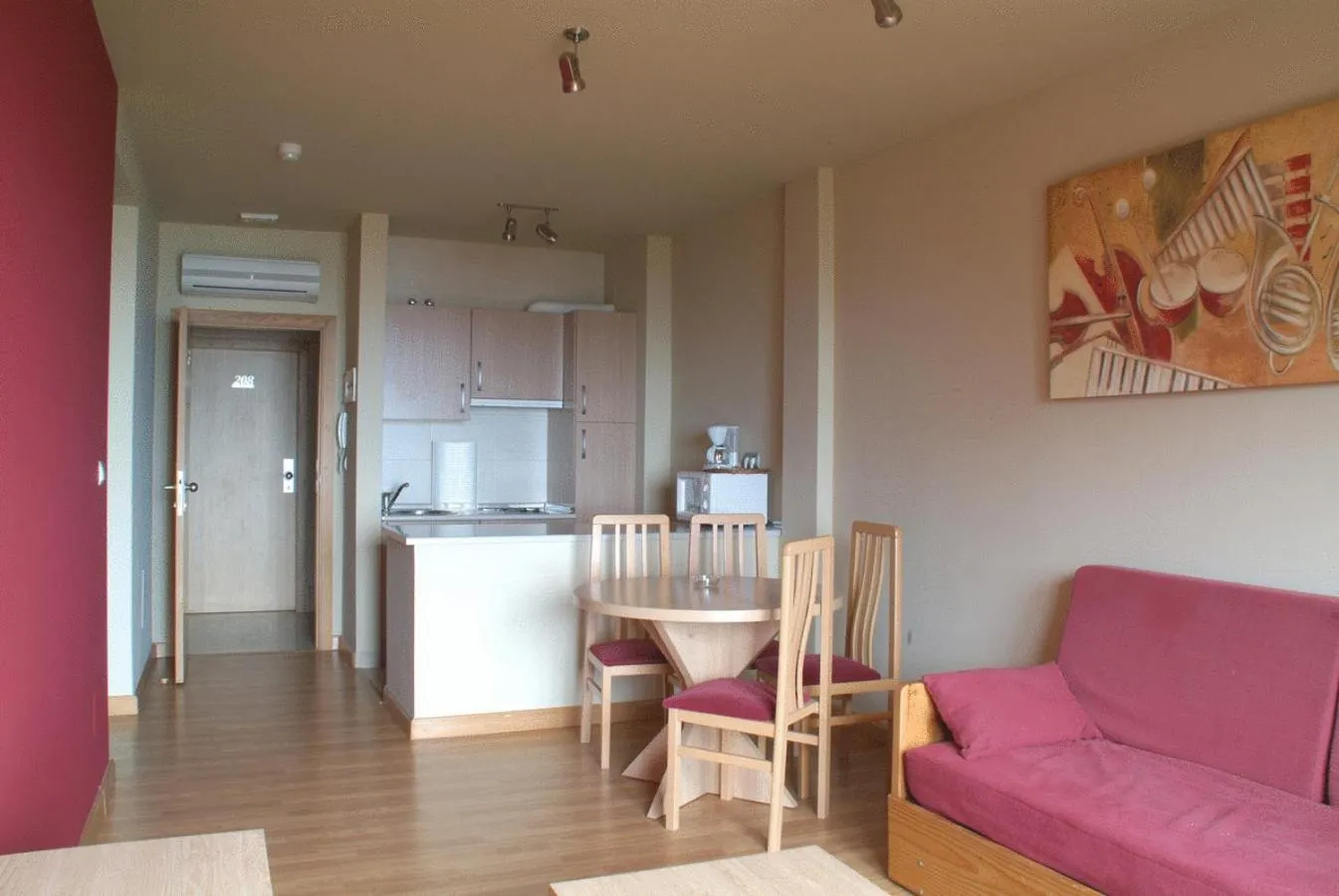 Kitchen or kitchenette in Apartamentos Mar Comillas
