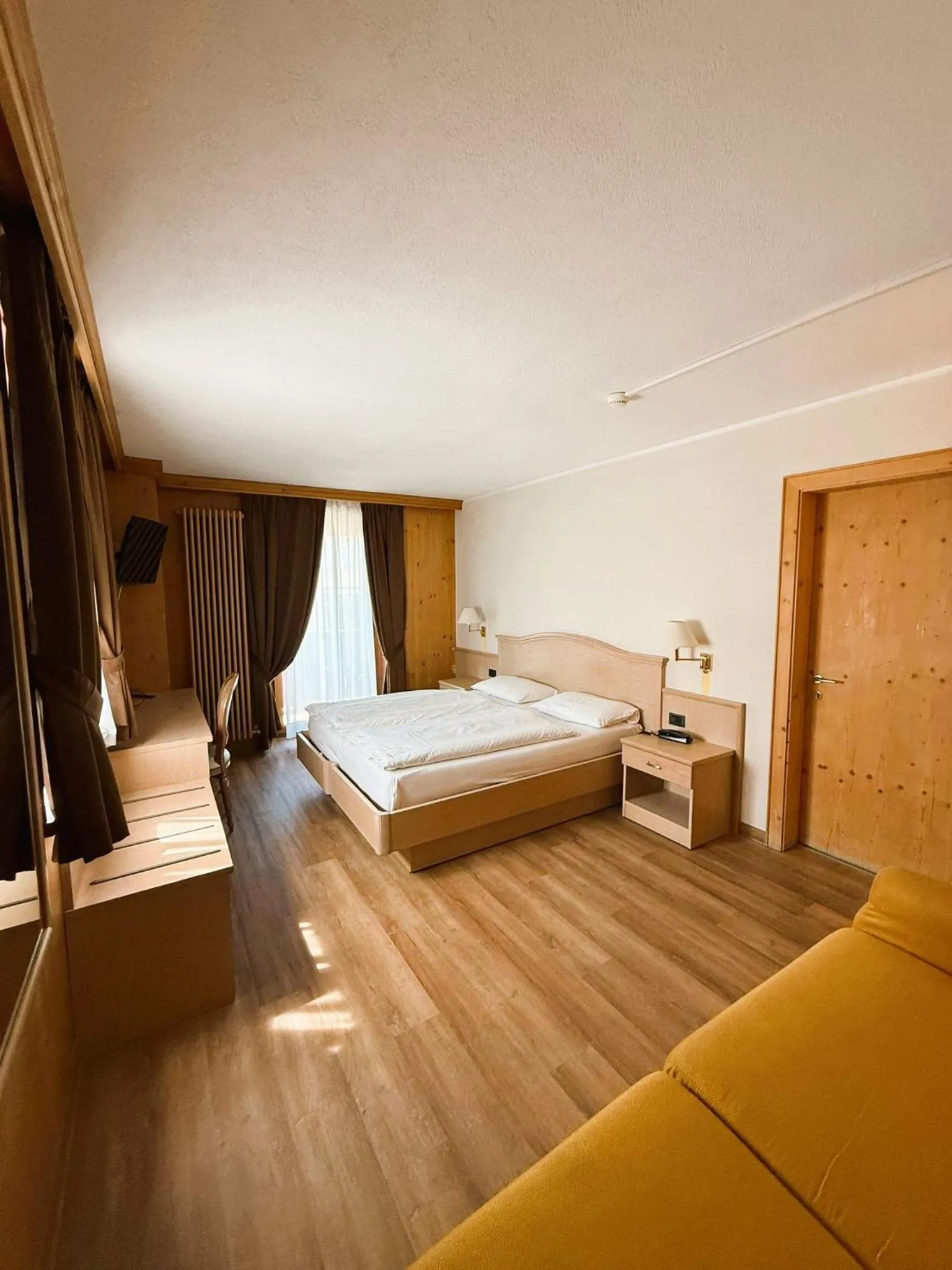 Bed in Hotel Angelica