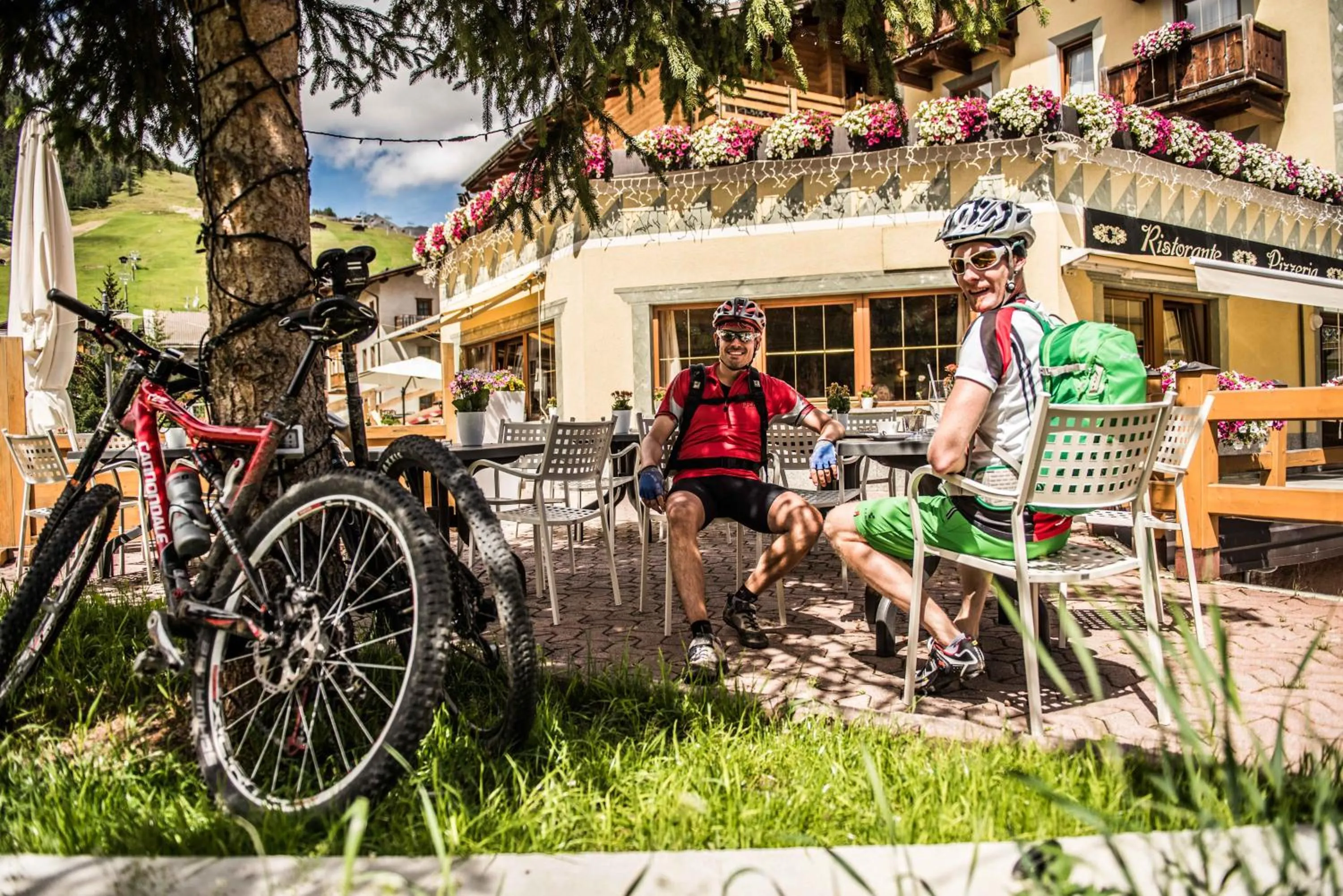 People in Hotel Angelica