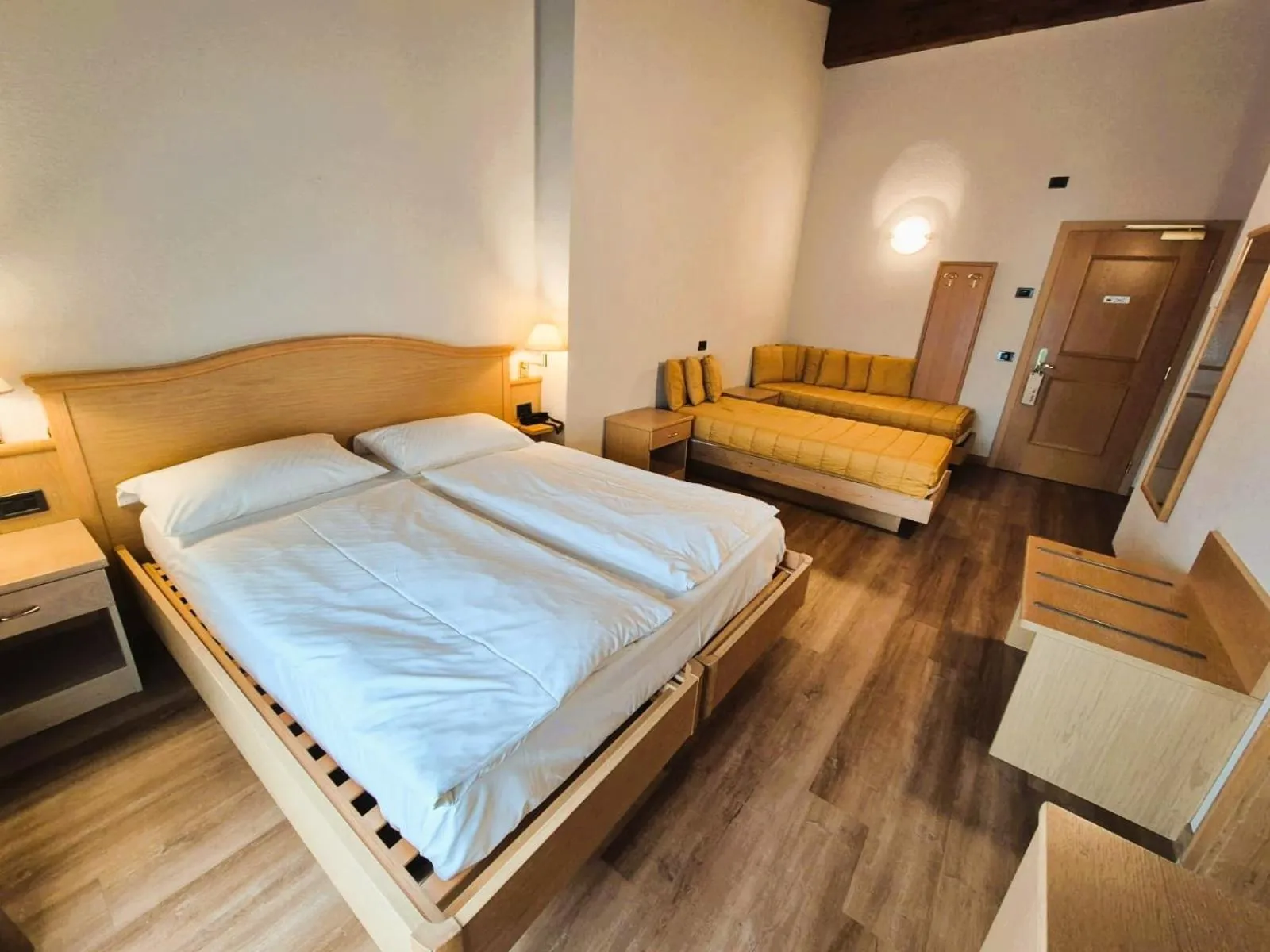 Bed in Hotel Angelica