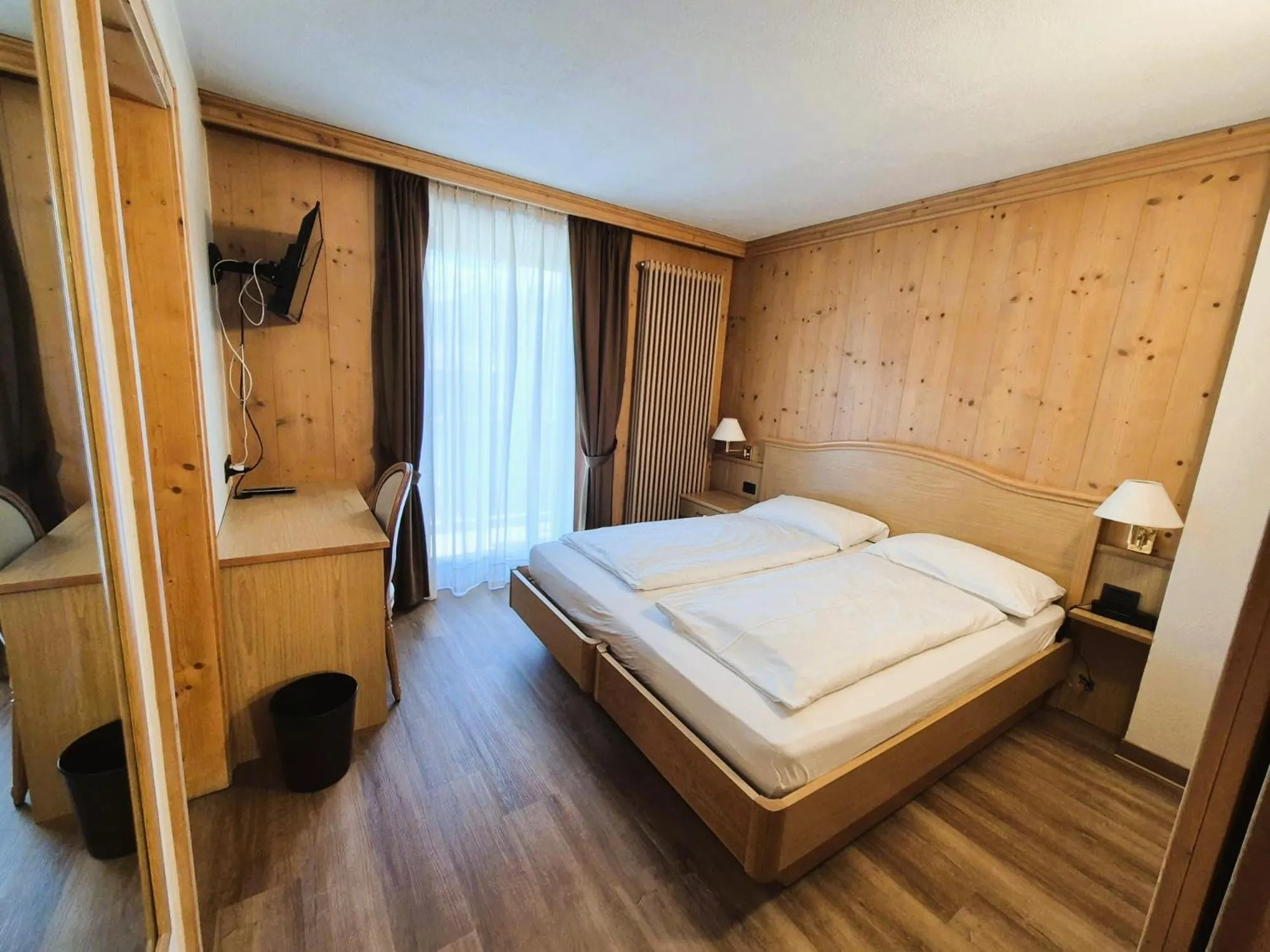 Bed in Hotel Angelica