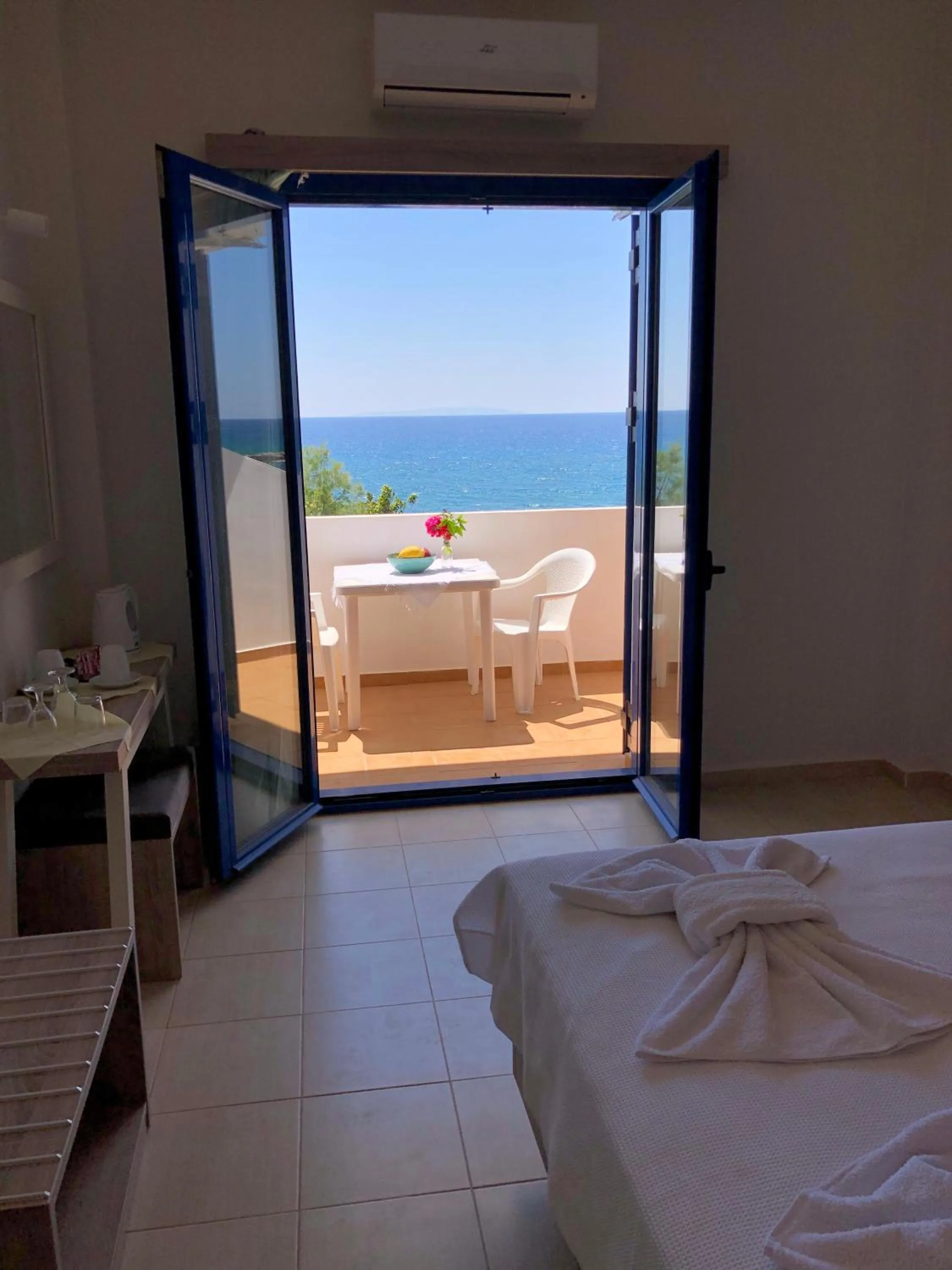 Bed in Taverna Akrogiali