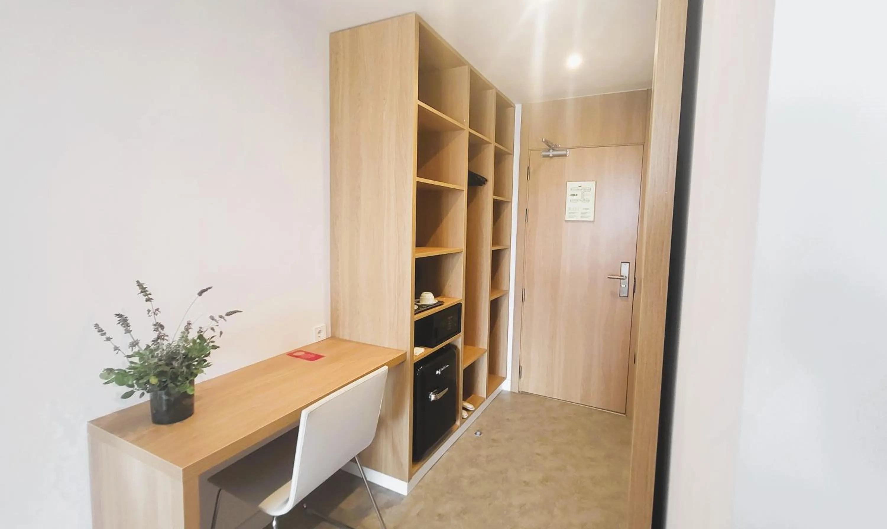 wardrobe in Hotel Bahia Pollensa