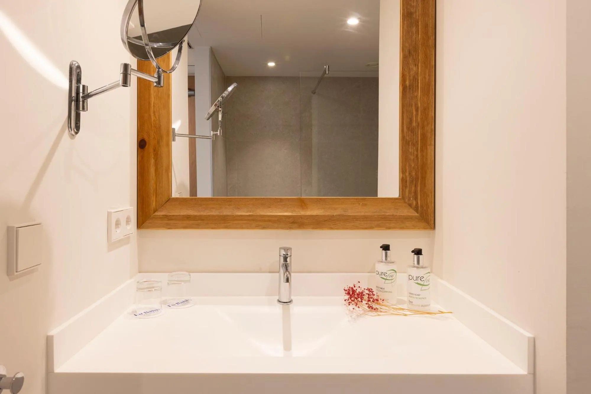 Bathroom in Hotel Bahia Pollensa