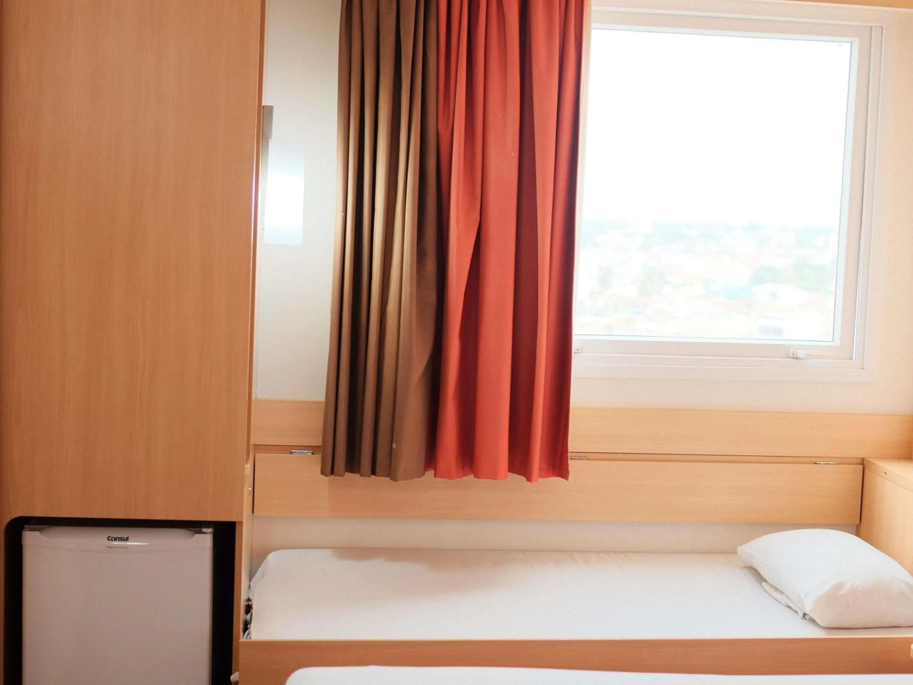 Bedroom, Bed in ibis Feira de Santana