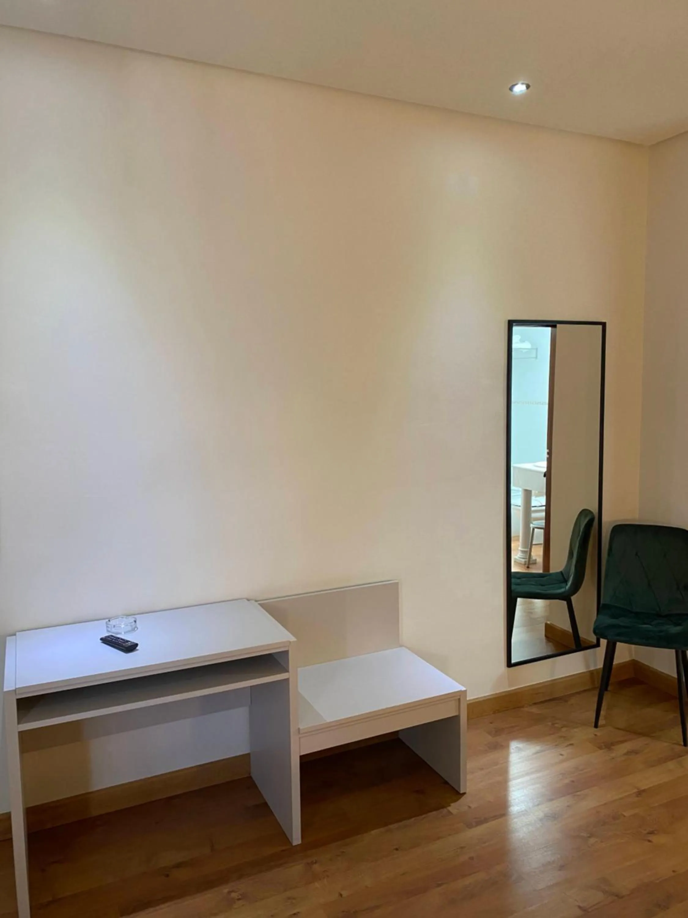 Seating area in Hotel Santa Ana