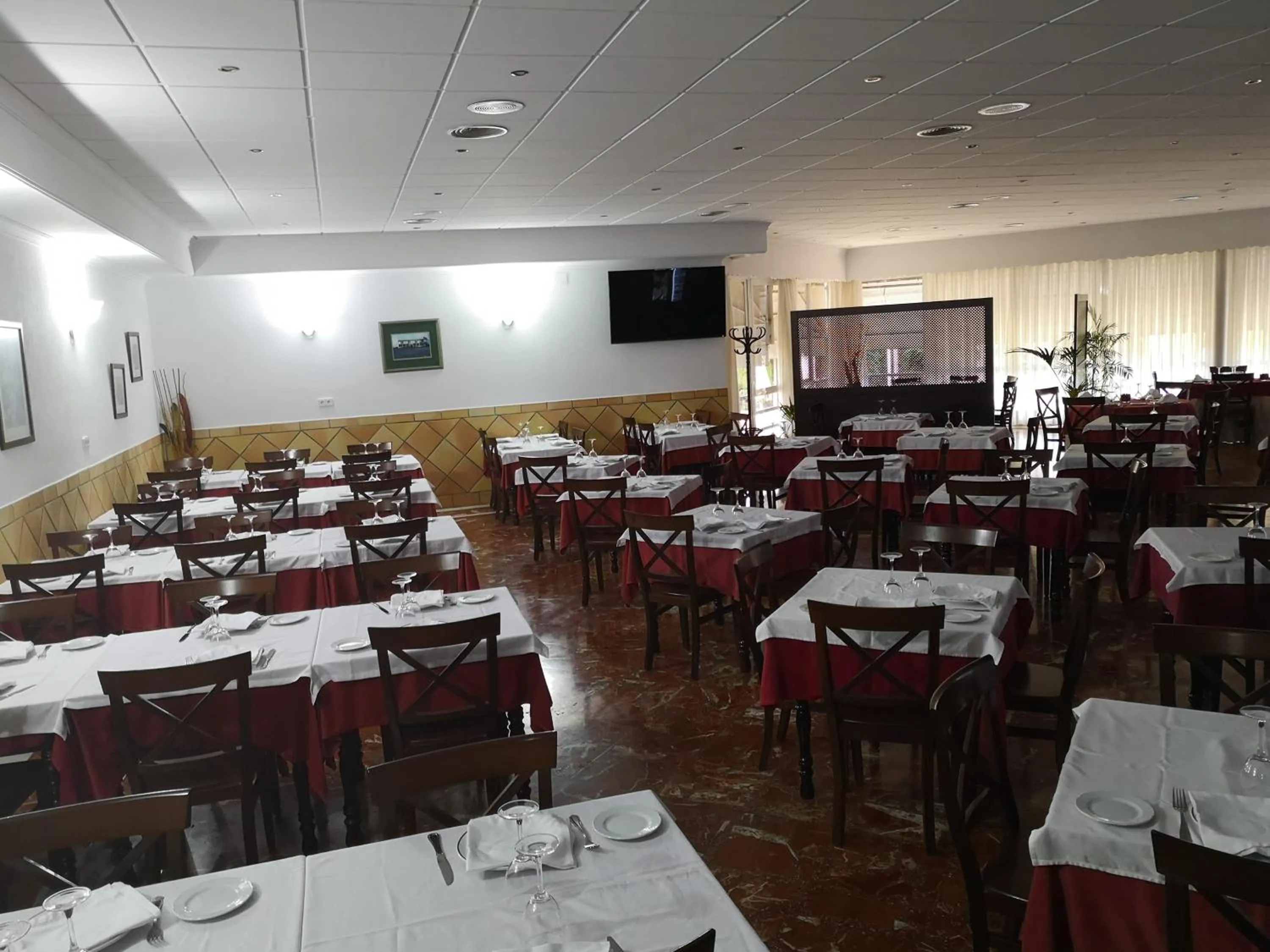 Restaurant/places to eat in Hotel Santa Ana