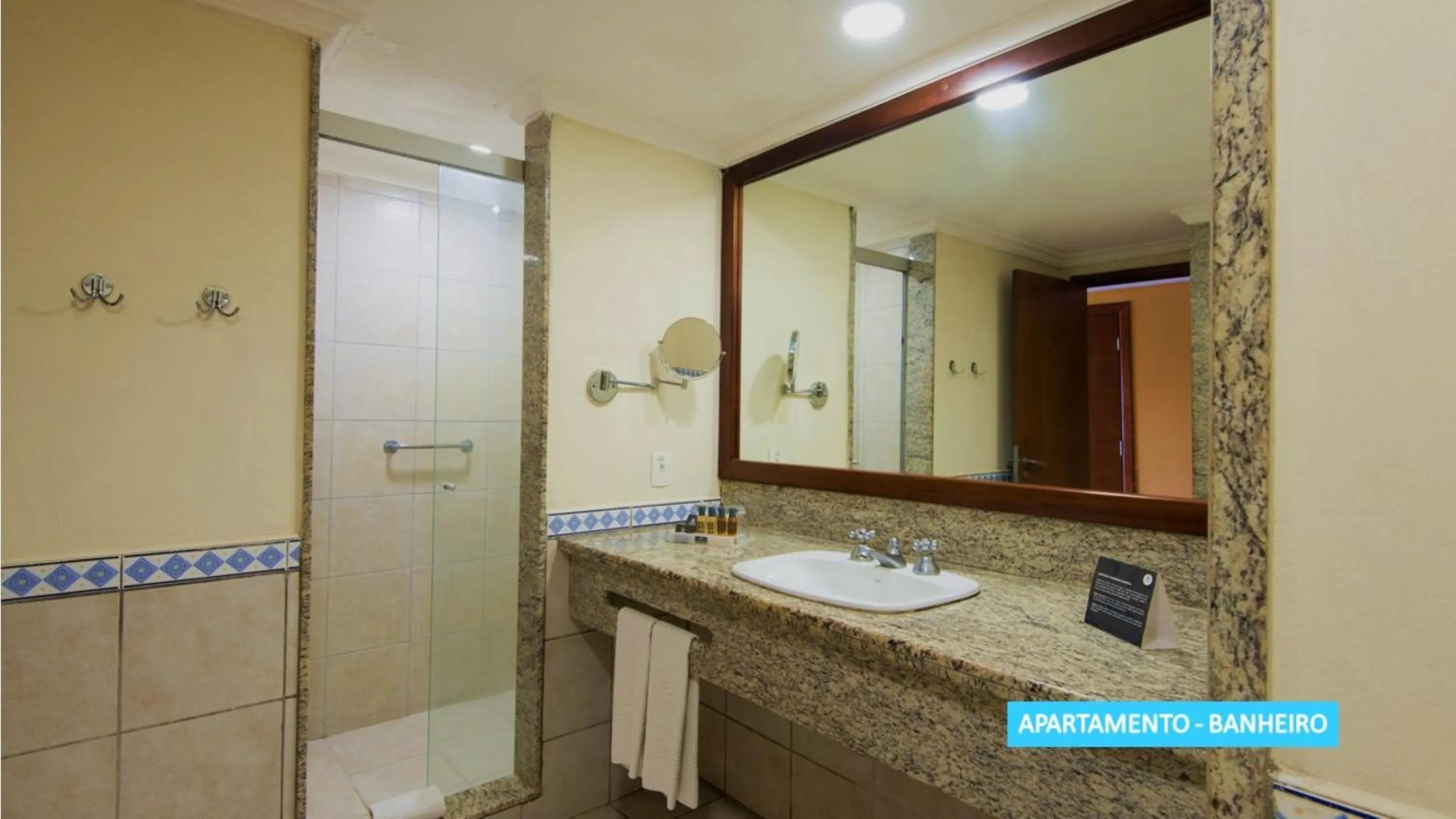 Shower in Vila Galé Cabo - All Inclusive