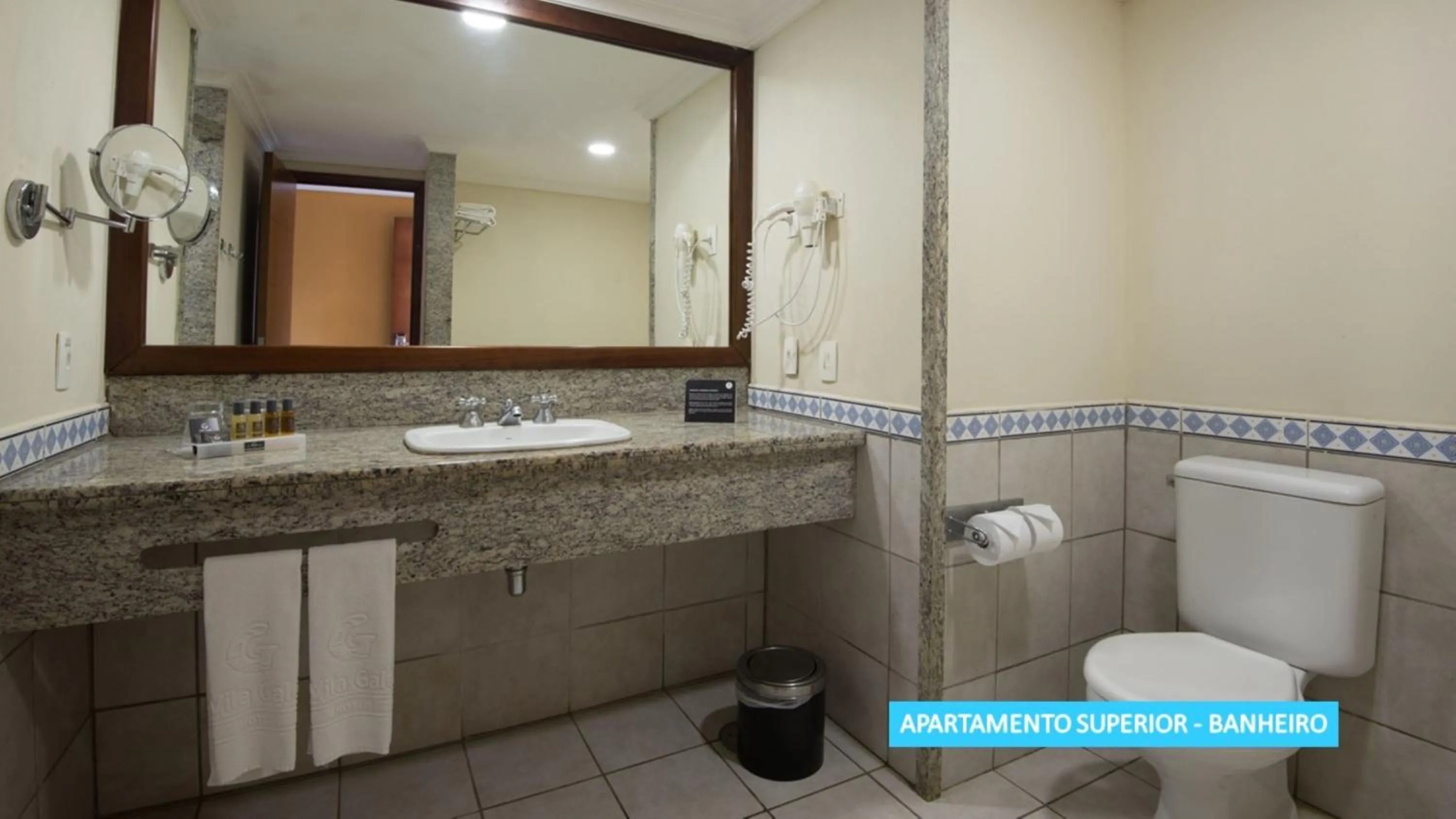 Shower in Vila Galé Cabo - All Inclusive