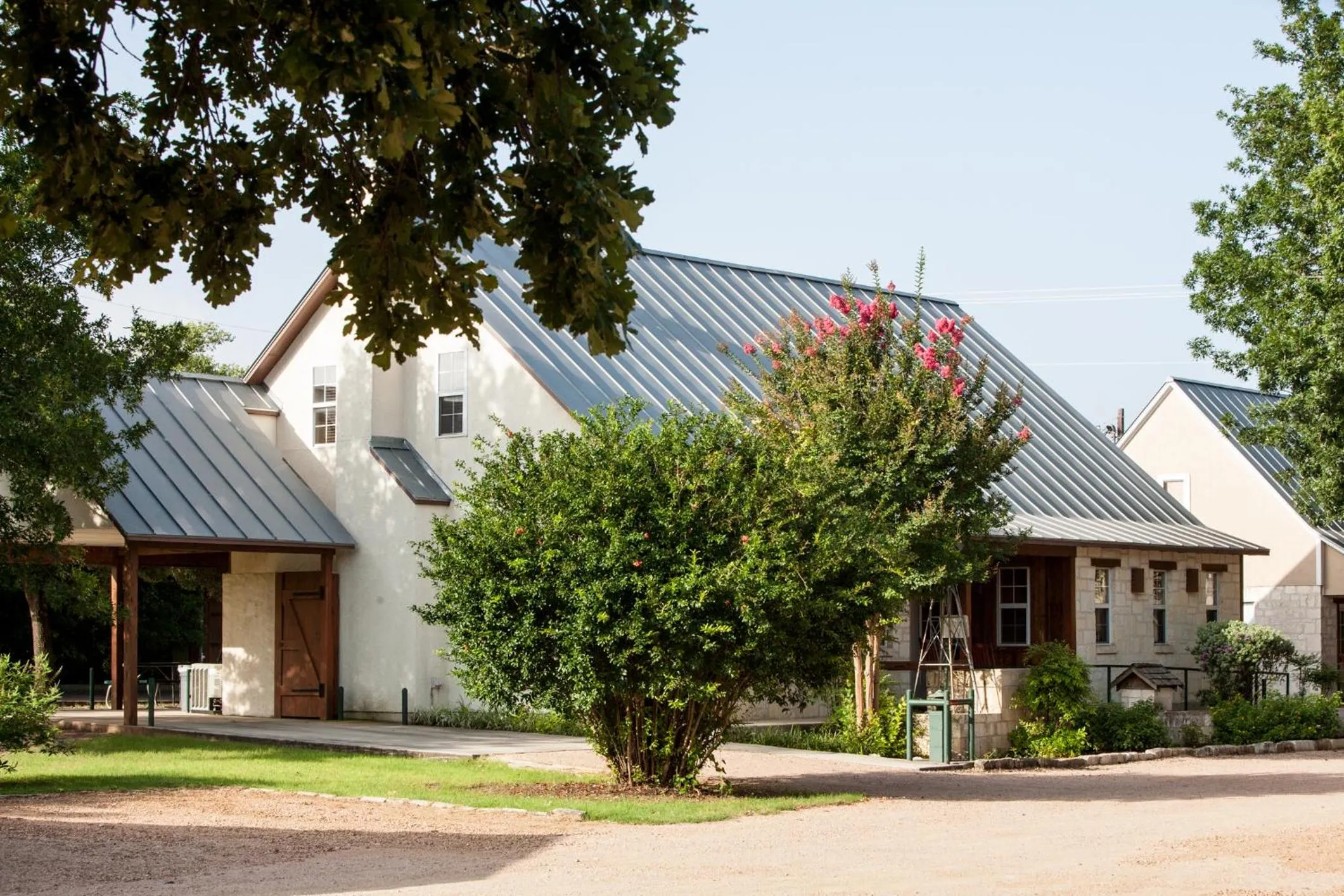 Property building in Gruene Cottages