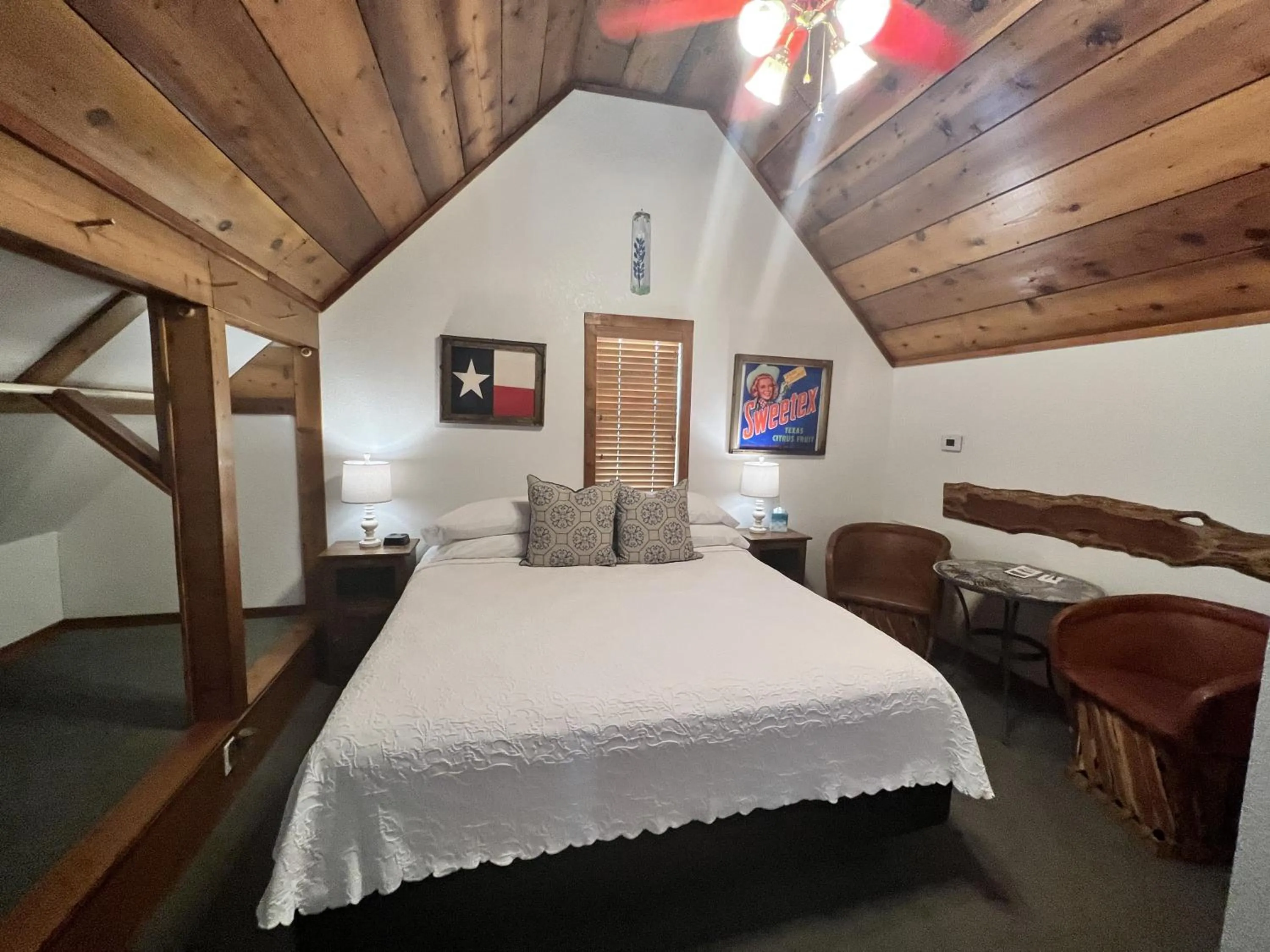 Bed in Gruene Cottages