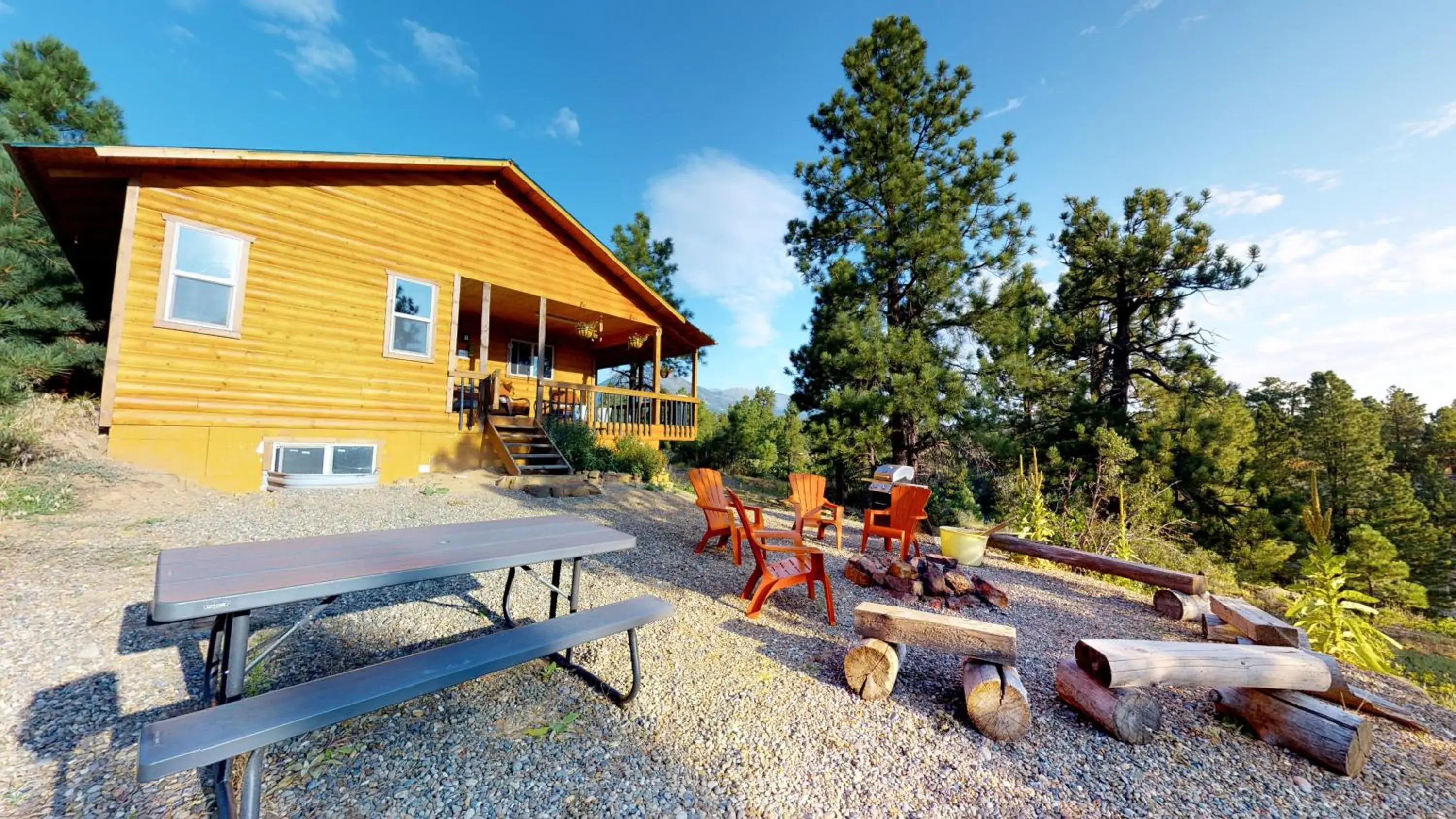 Long View Cabin, Breakfast Deck overlooking the Canyon! Long View Cabin, Breakfast Deck overlooking the Canyon!