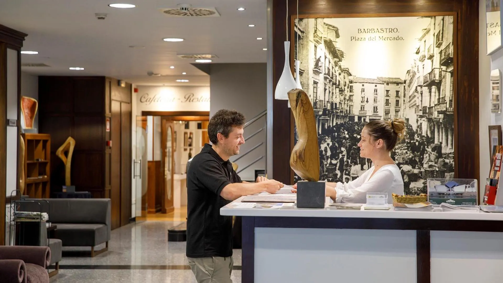 Lobby or reception in Gran Hotel Ciudad de Barbastro