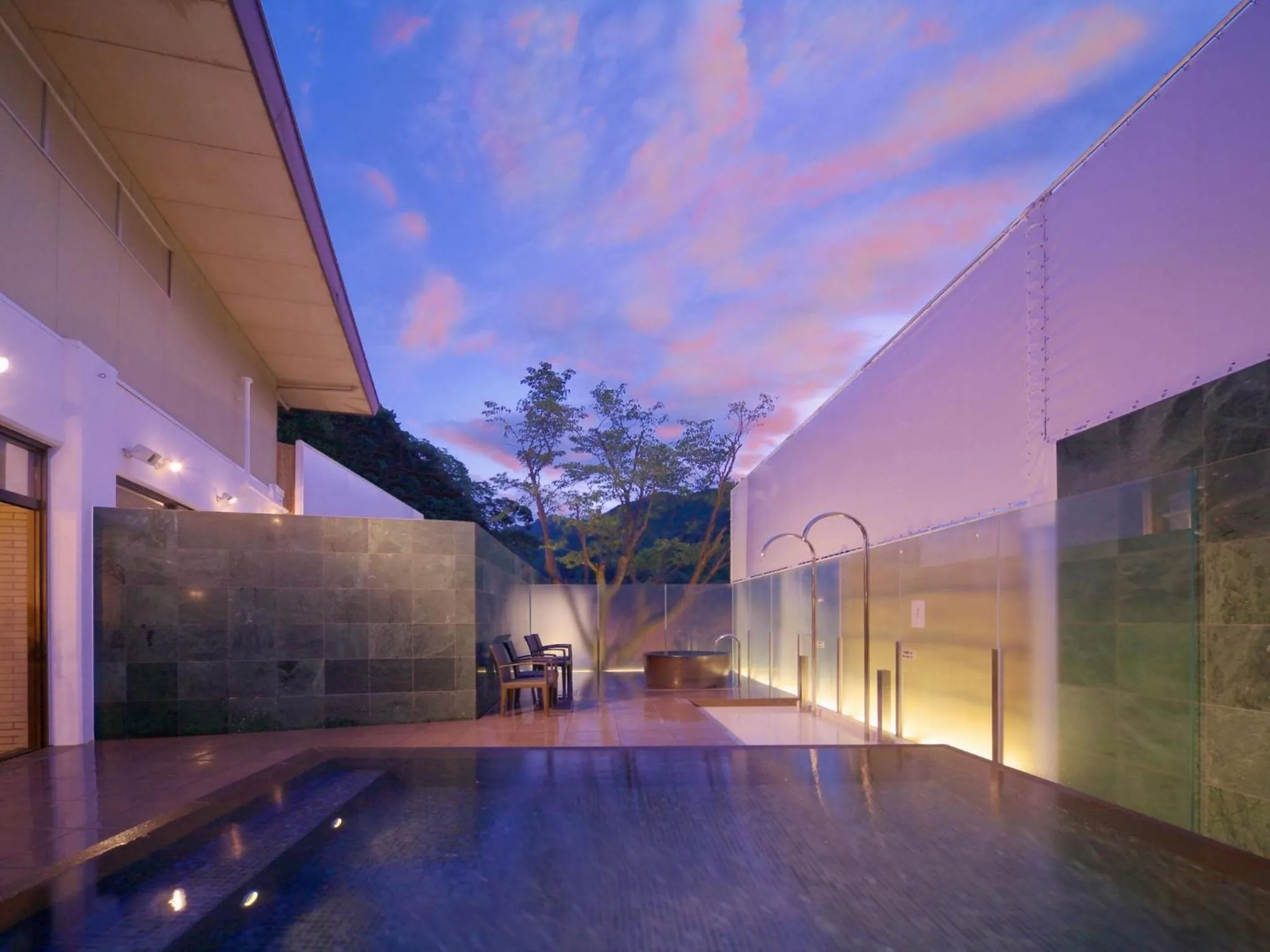 Hot Spring Bath in Yamamura Bekkan