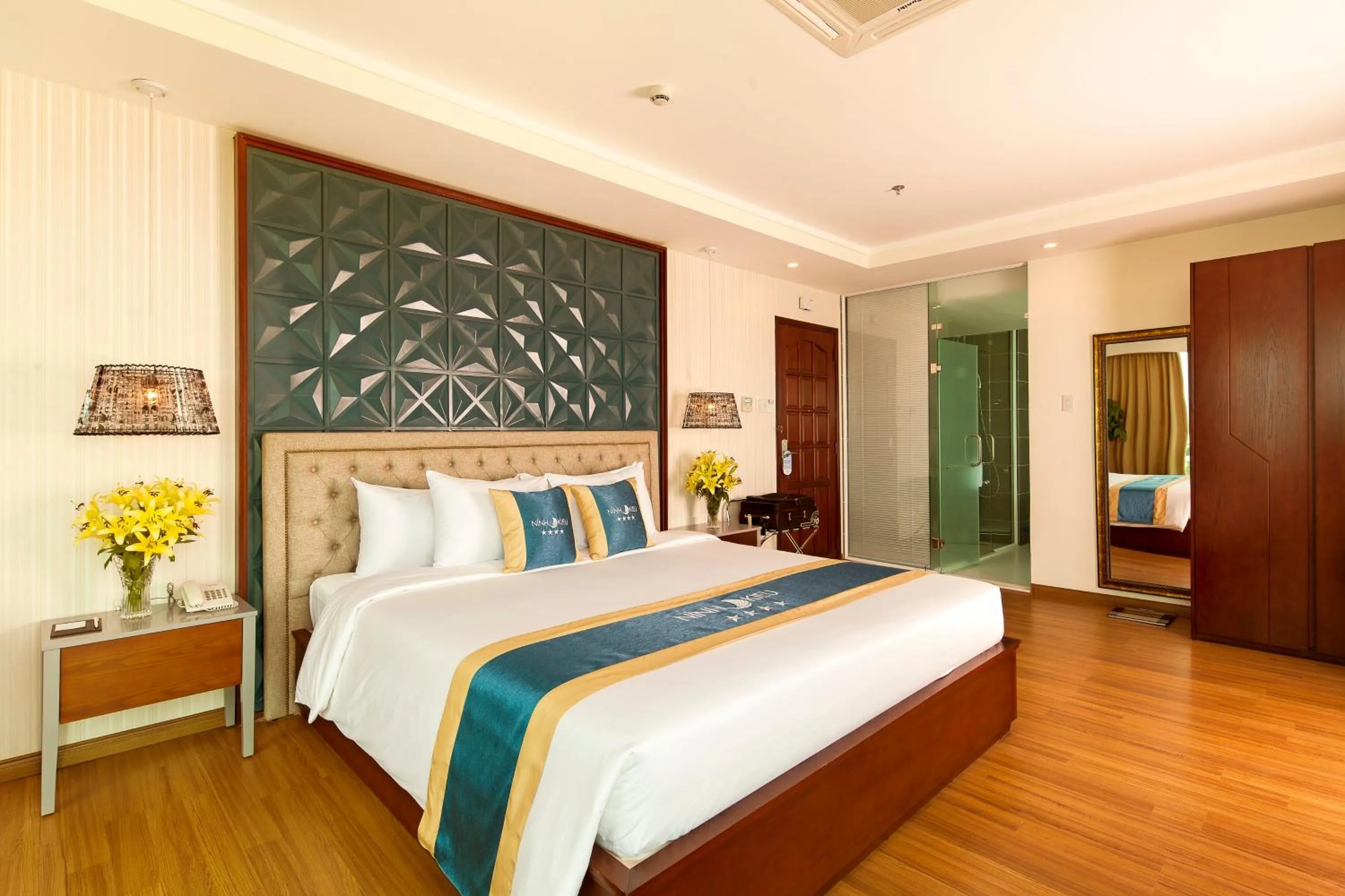 Bedroom, Bed in Ninh Kieu Riverside Hotel