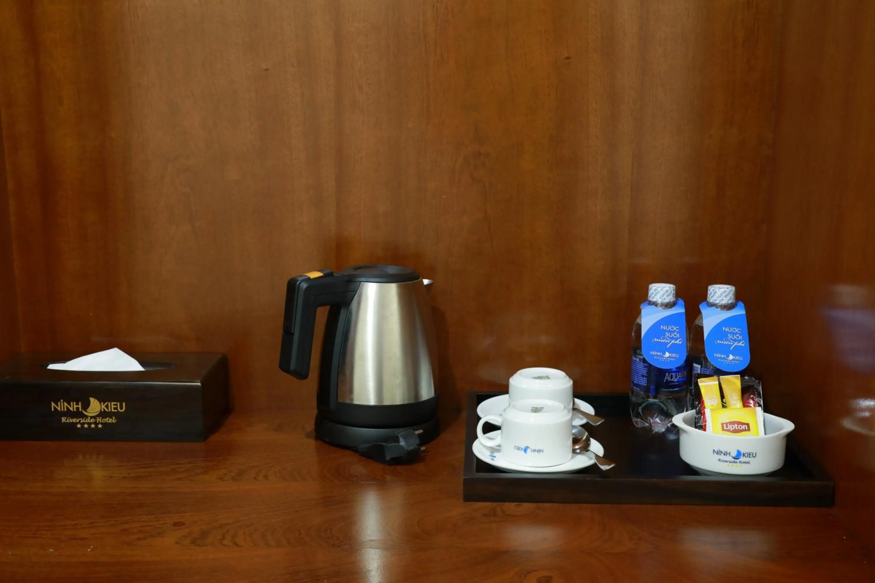 Ninh Kieu Riverside Hotel