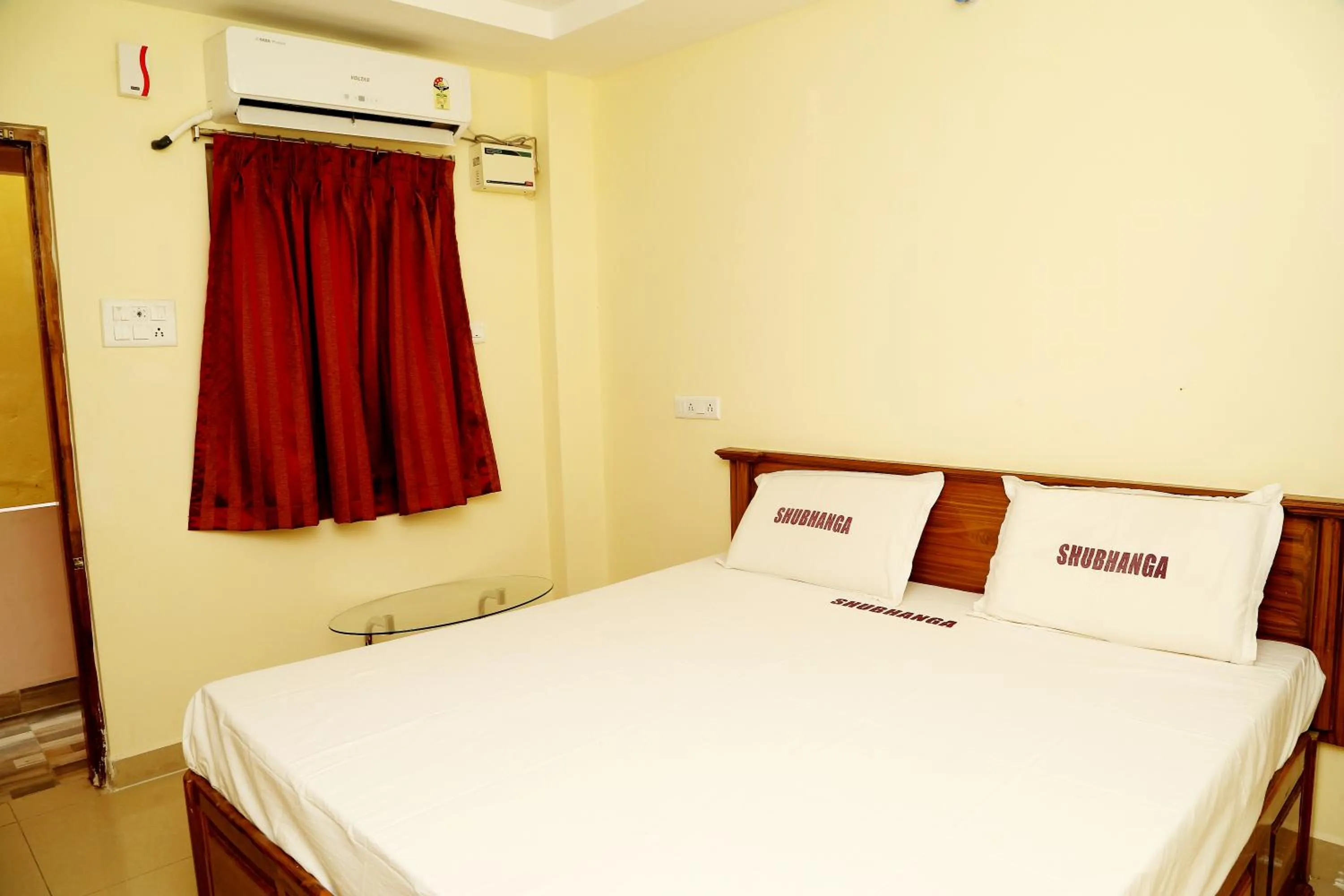 Bedroom, Bed in Shubhanga Residency