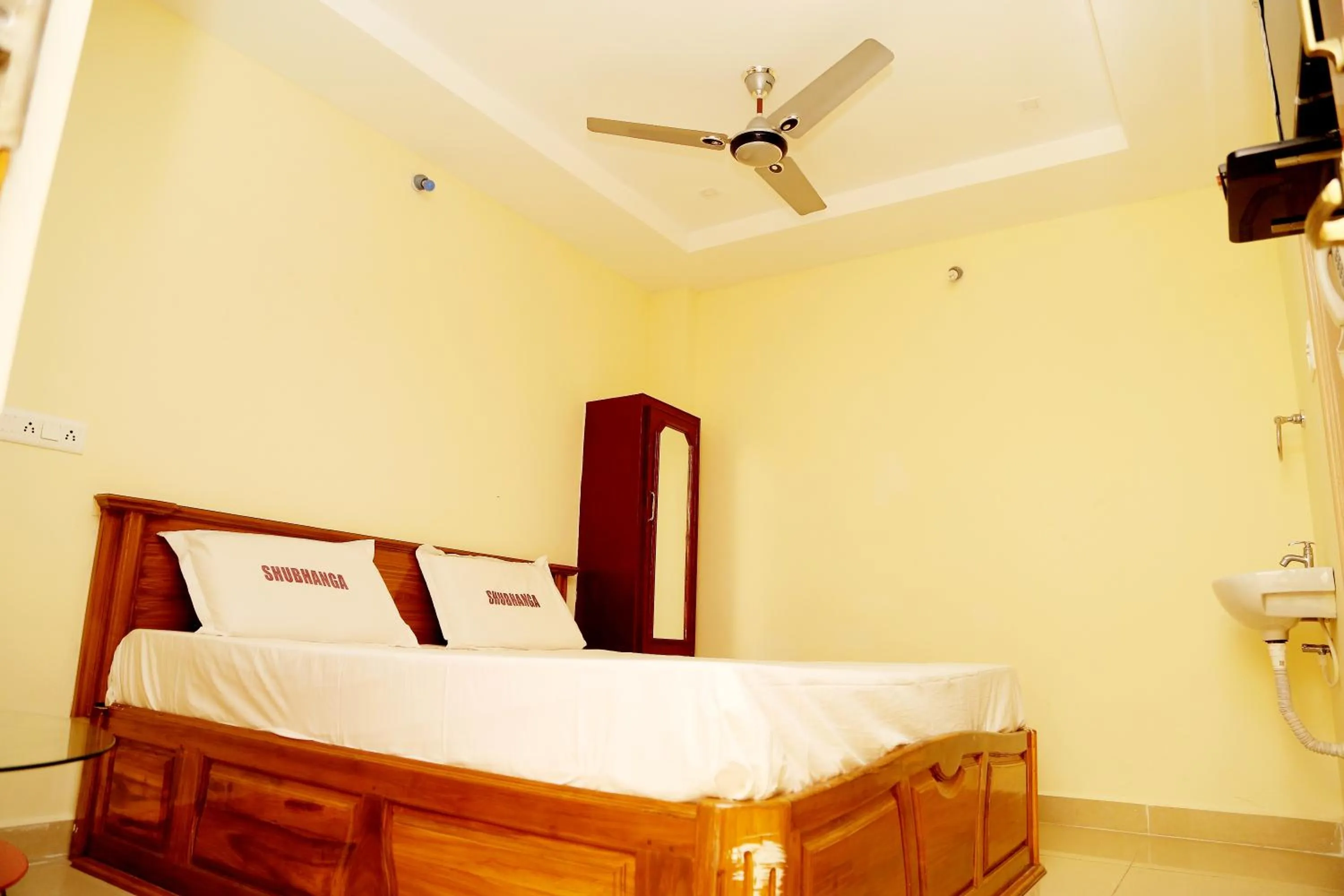 Bedroom, Bed in Shubhanga Residency