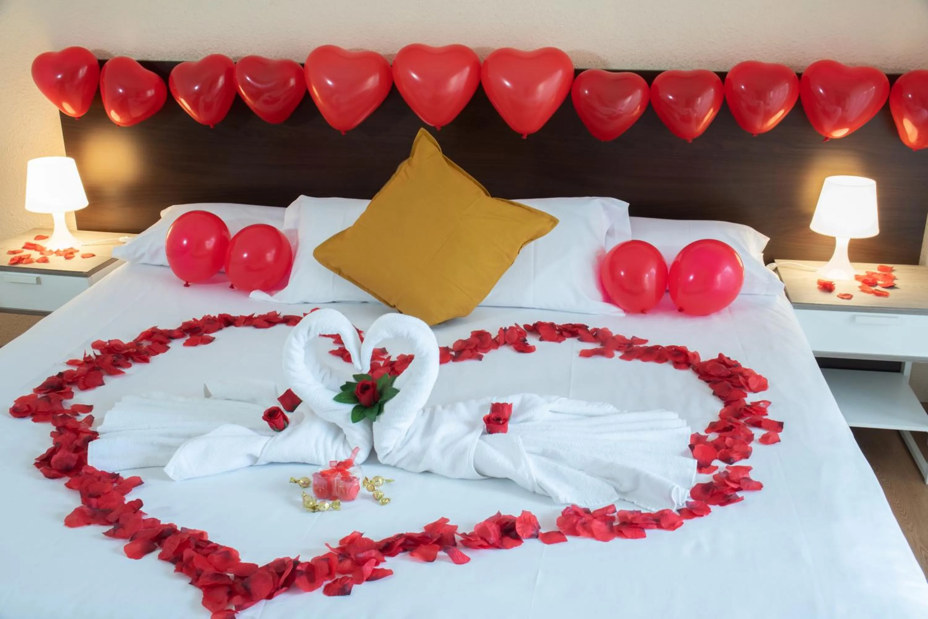 Photo of the whole room, Bed in Adia Hotel Cunit Playa